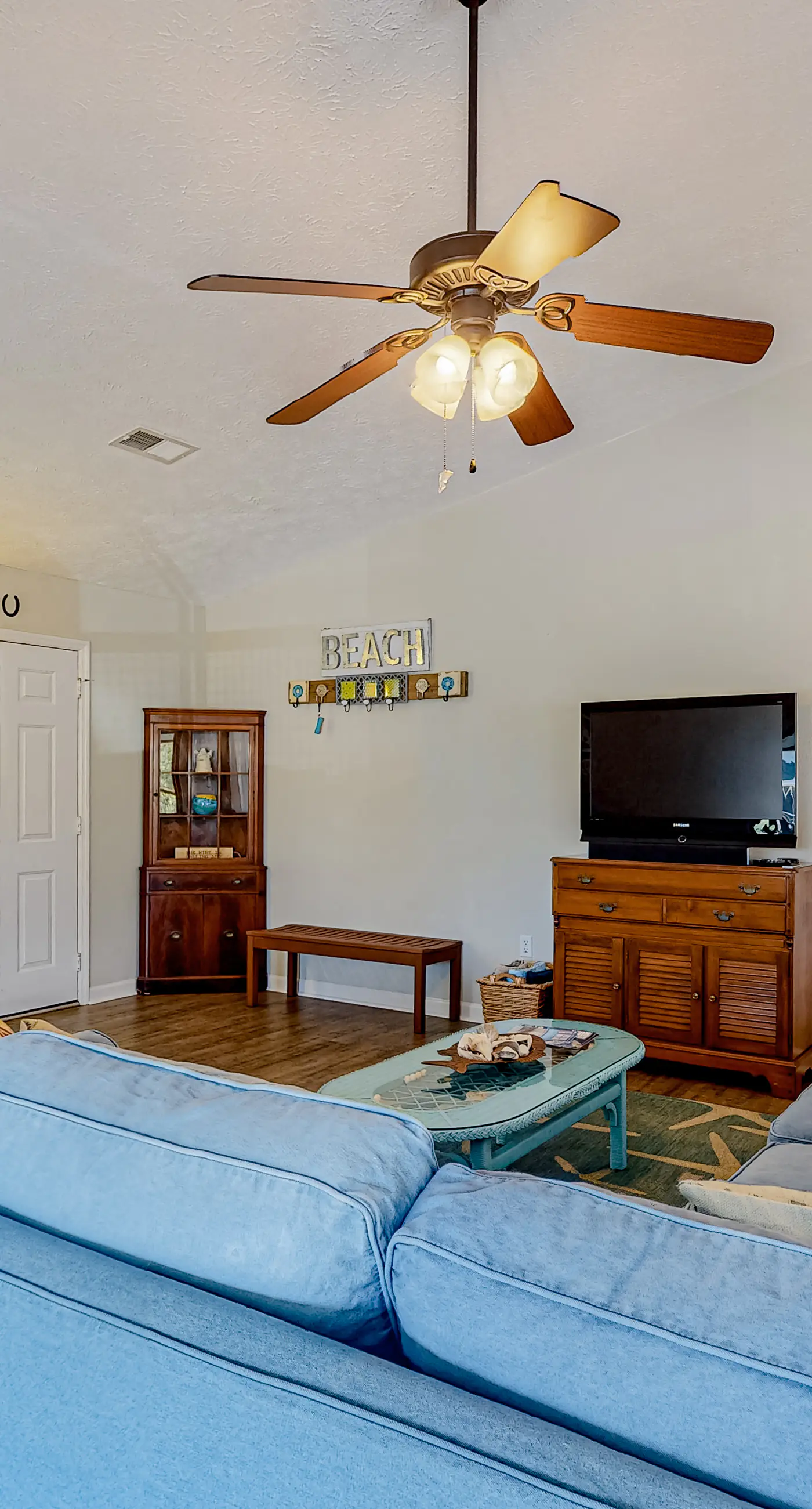 Dog-Friendly Home with Shared Pool, High-Speed WiFi, Washer/Dryer, & Central AC