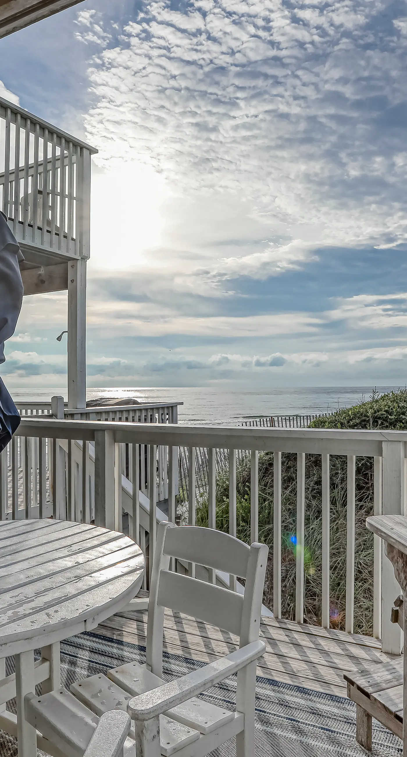 Gulf-front townhome with gorgeous beach access, 4 Gulf-view decks, shared pools