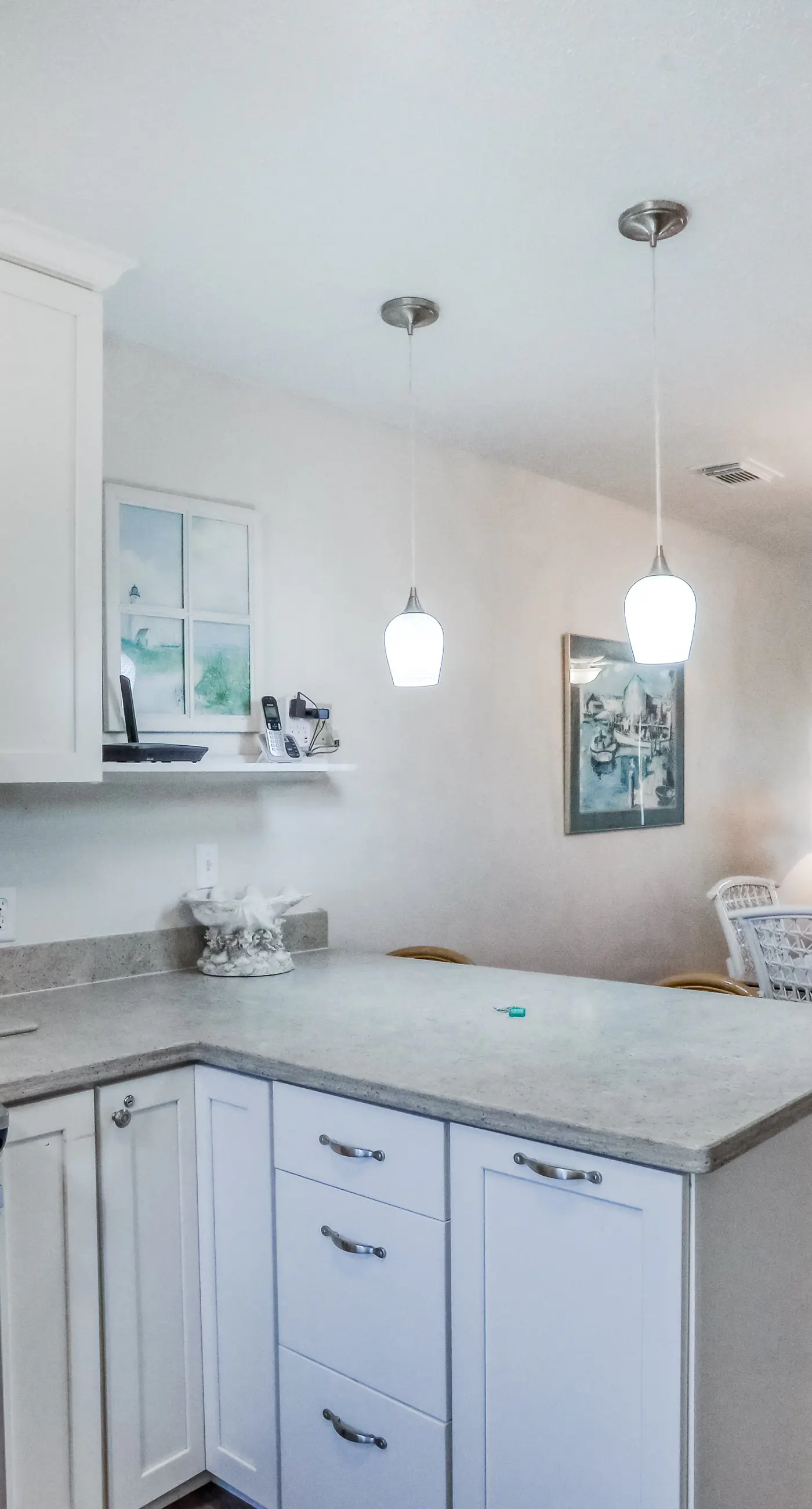 Gulf-front townhome with gorgeous beach access, 4 Gulf-view decks, shared pools