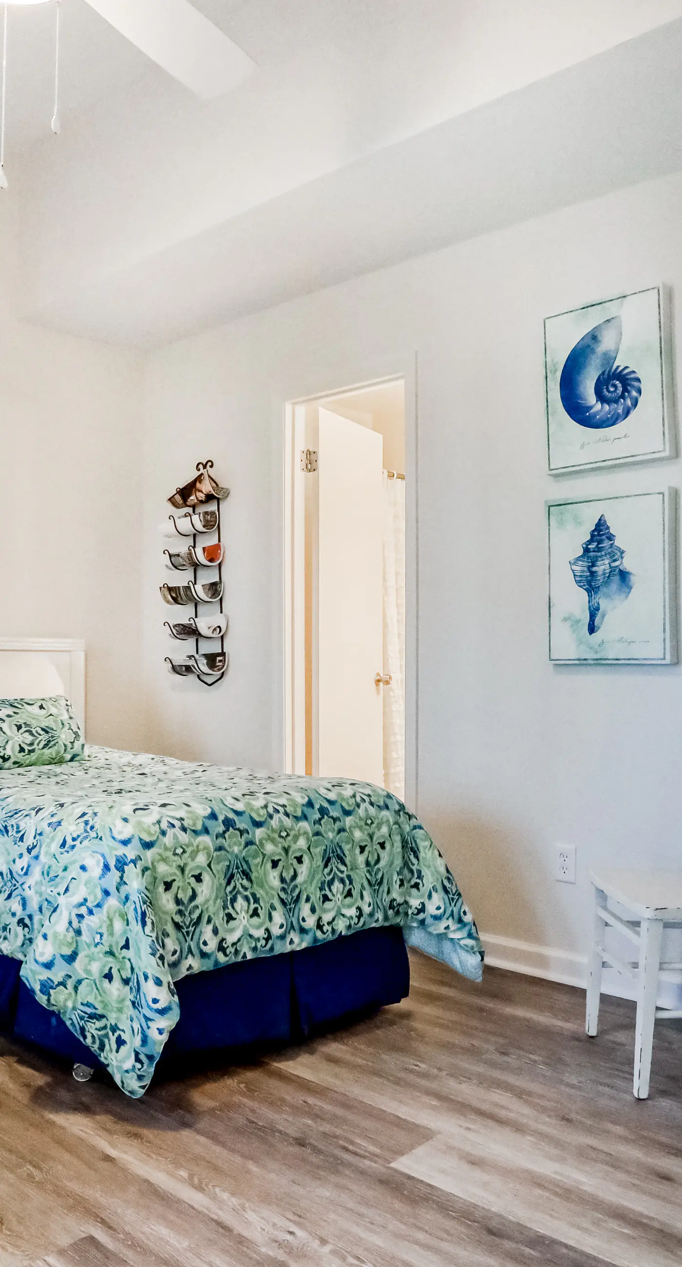 Gulf-front townhome with gorgeous beach access, 4 Gulf-view decks, shared pools