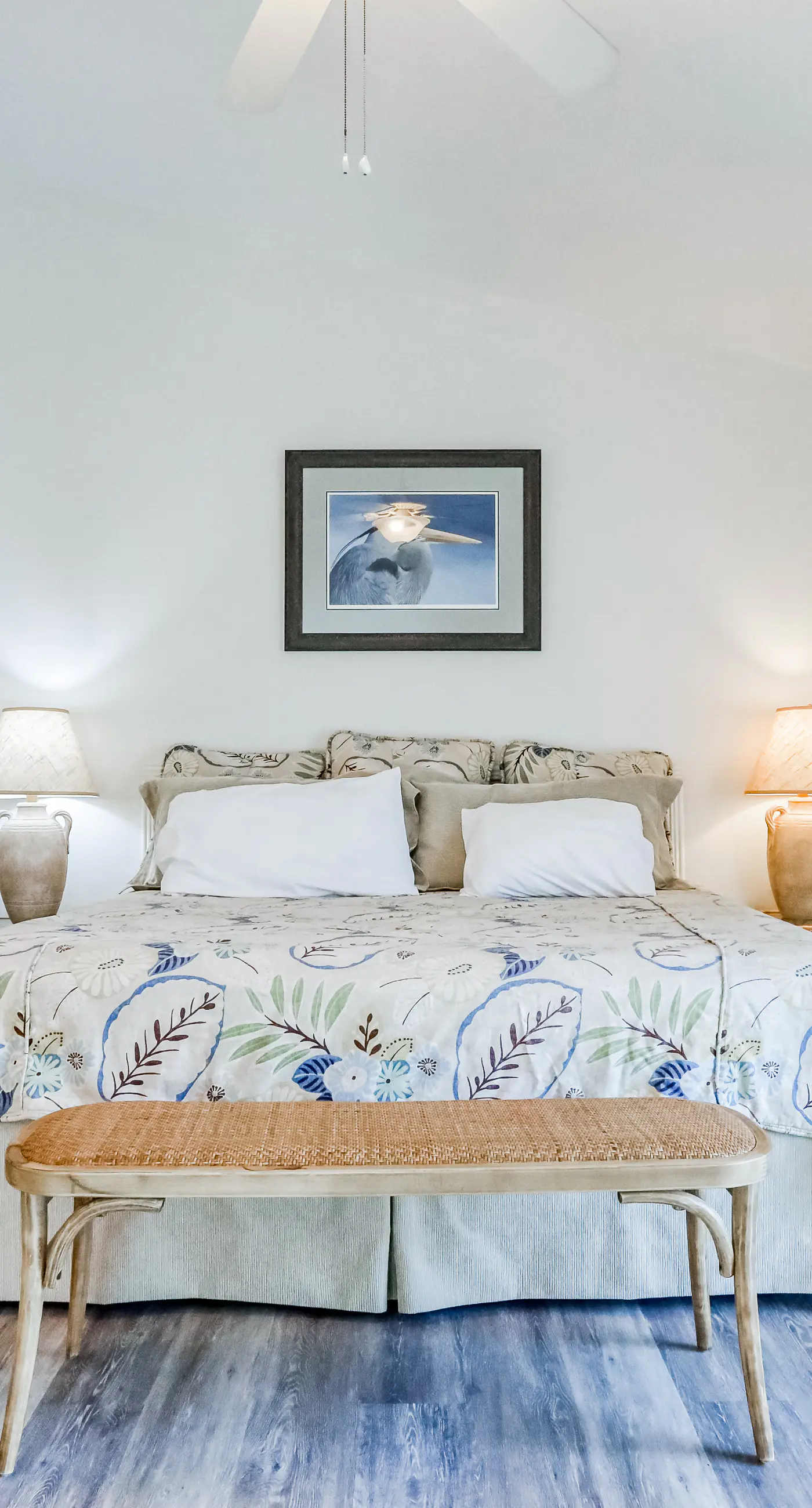 Gulf-front townhome with gorgeous beach access, 4 Gulf-view decks, shared pools