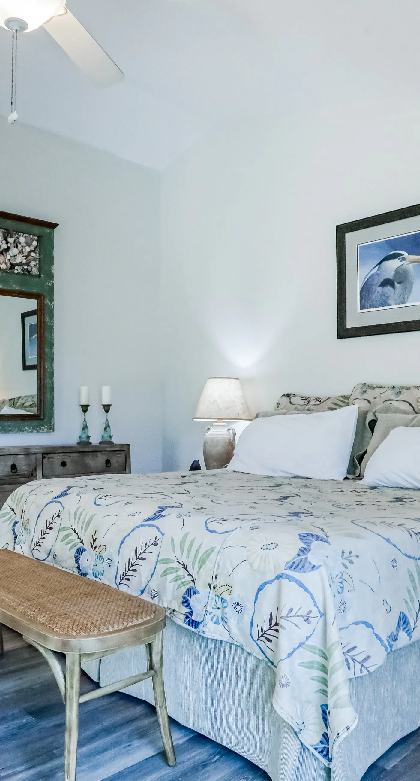 Gulf-front townhome with gorgeous beach access, 4 Gulf-view decks, shared pools