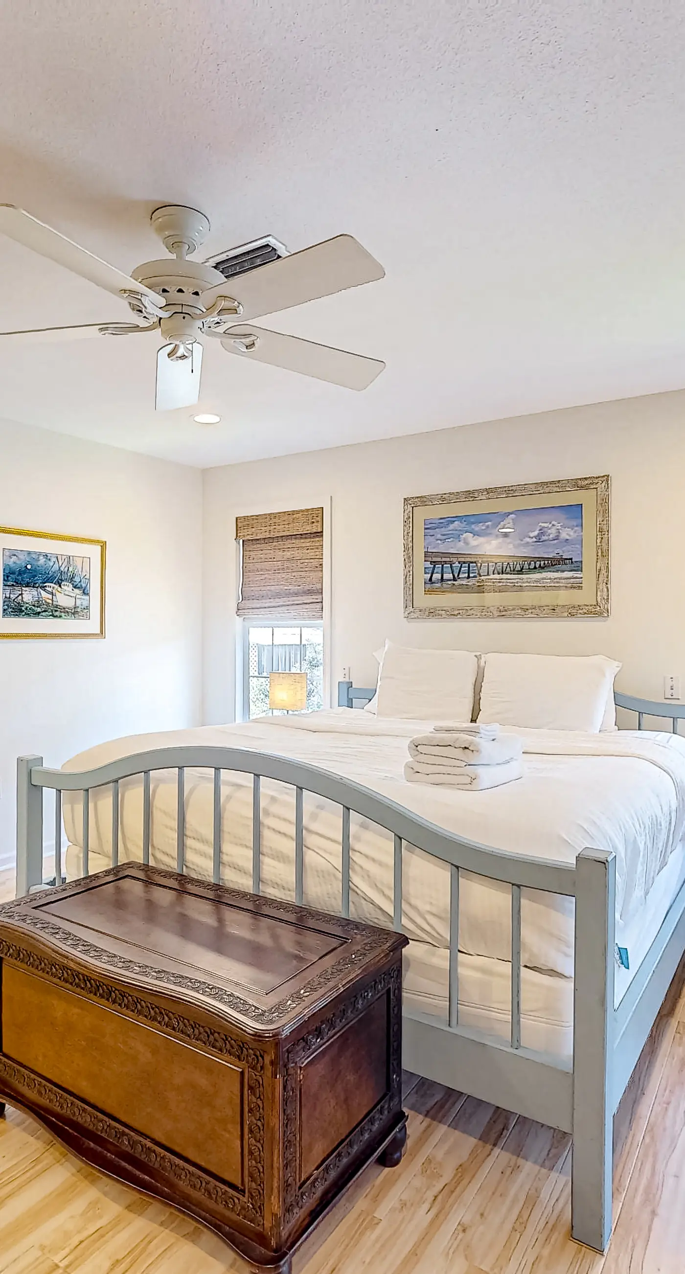 Beautiful dog-friendly home with screened porch & pool access in great location