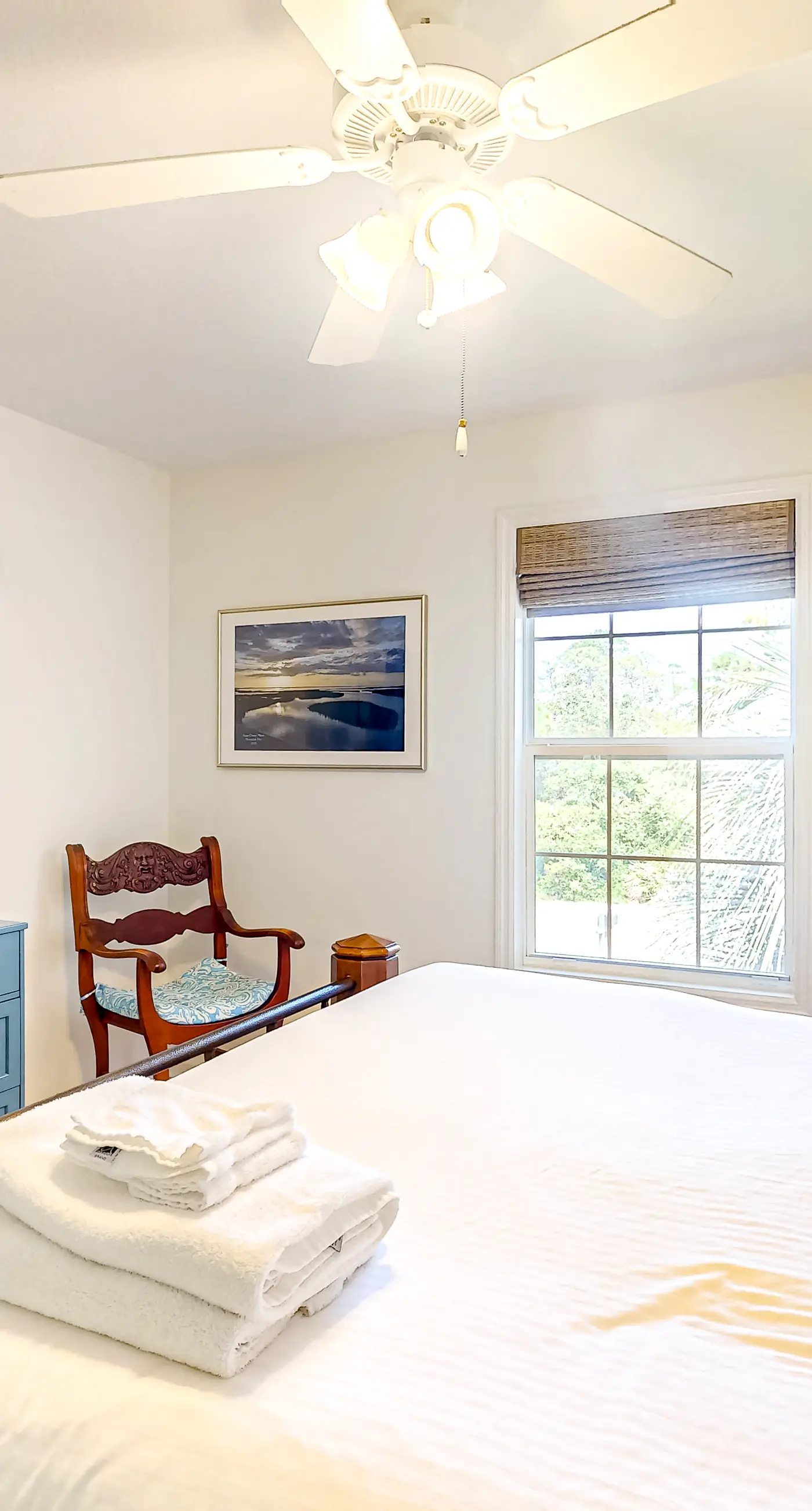 Beautiful dog-friendly home with screened porch & pool access in great location