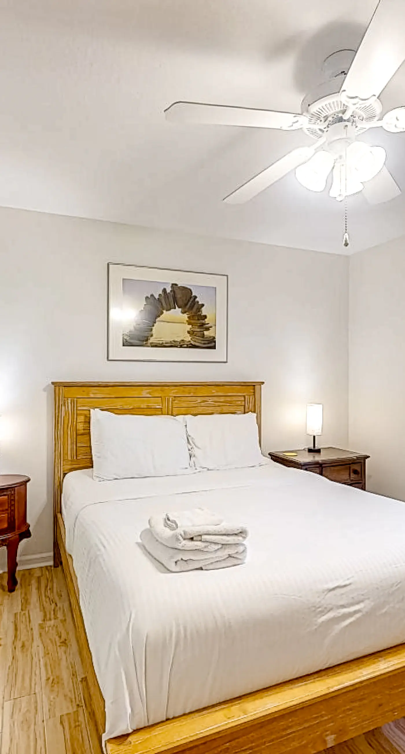 Beautiful dog-friendly home with screened porch & pool access in great location