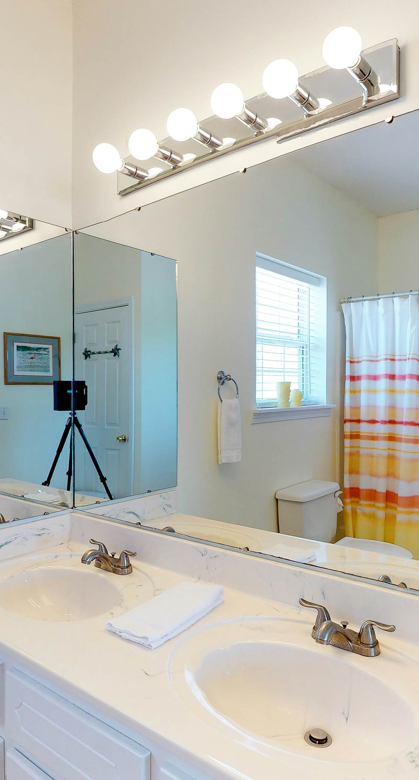 Bayfront home on the East End with private heated pool, fishing pier & deck