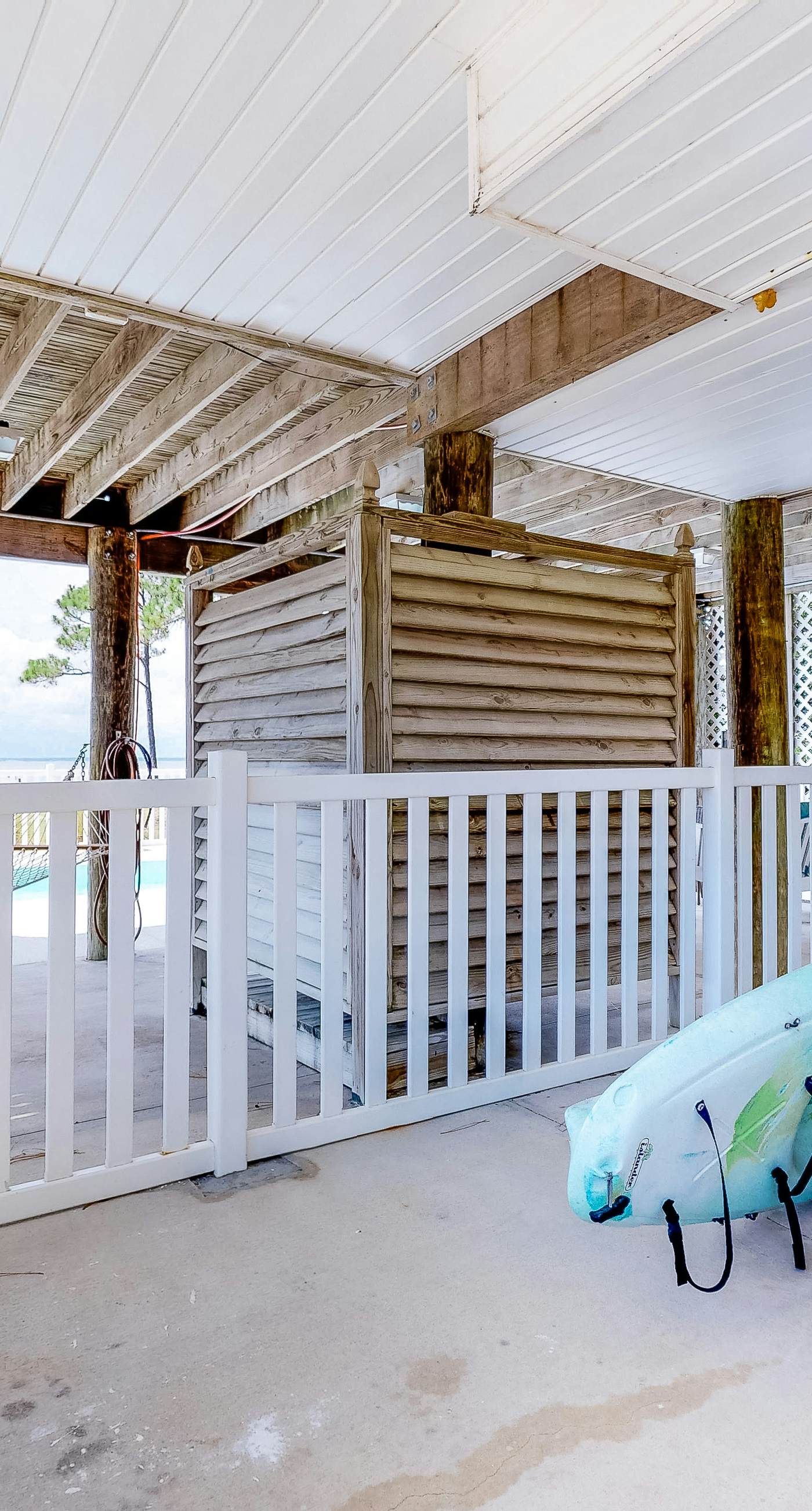 Bayfront home on the East End with private heated pool, fishing pier & deck