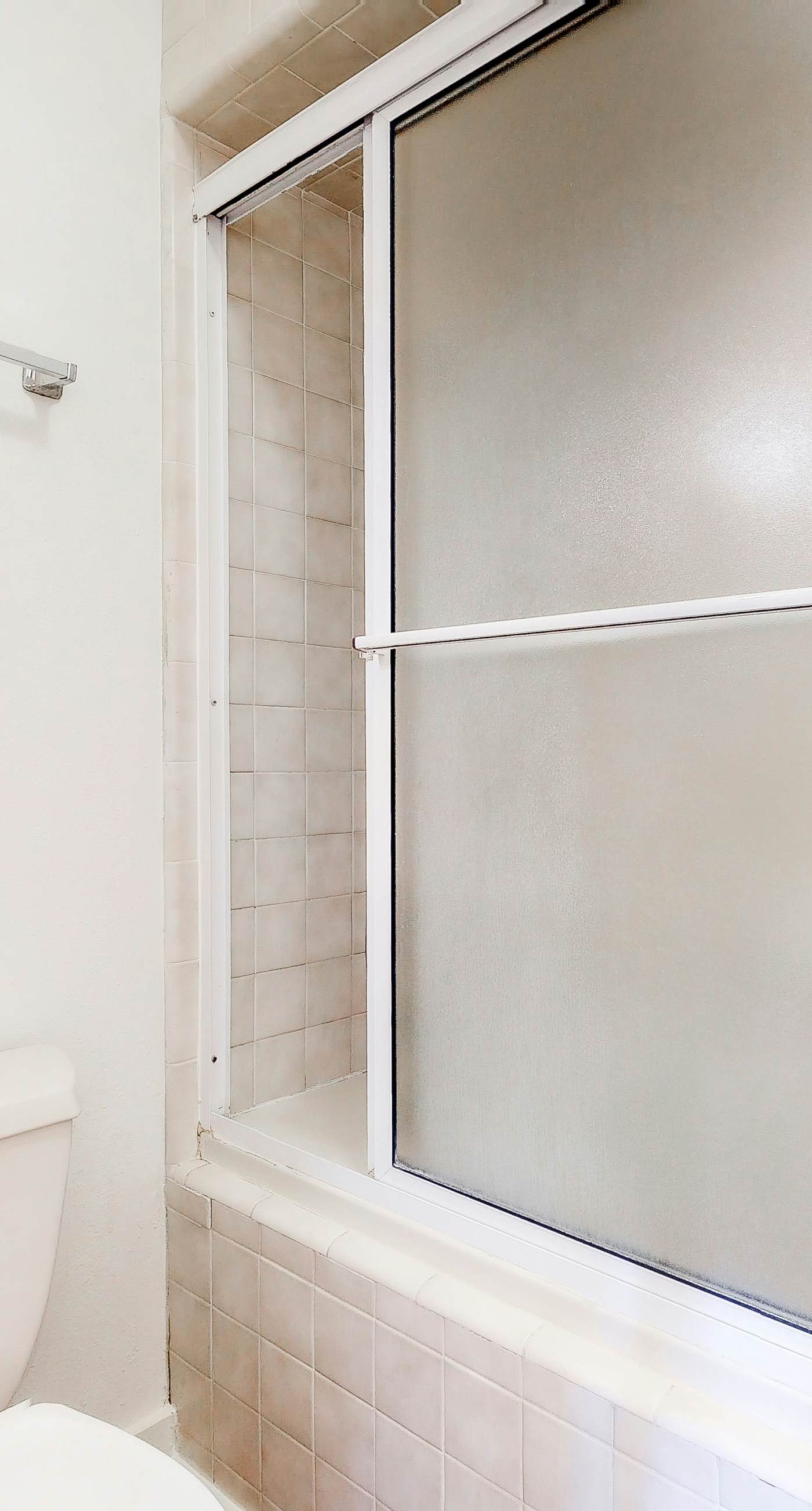 Dog-friendly home near the beach with beach gear, on-site pool & tennis