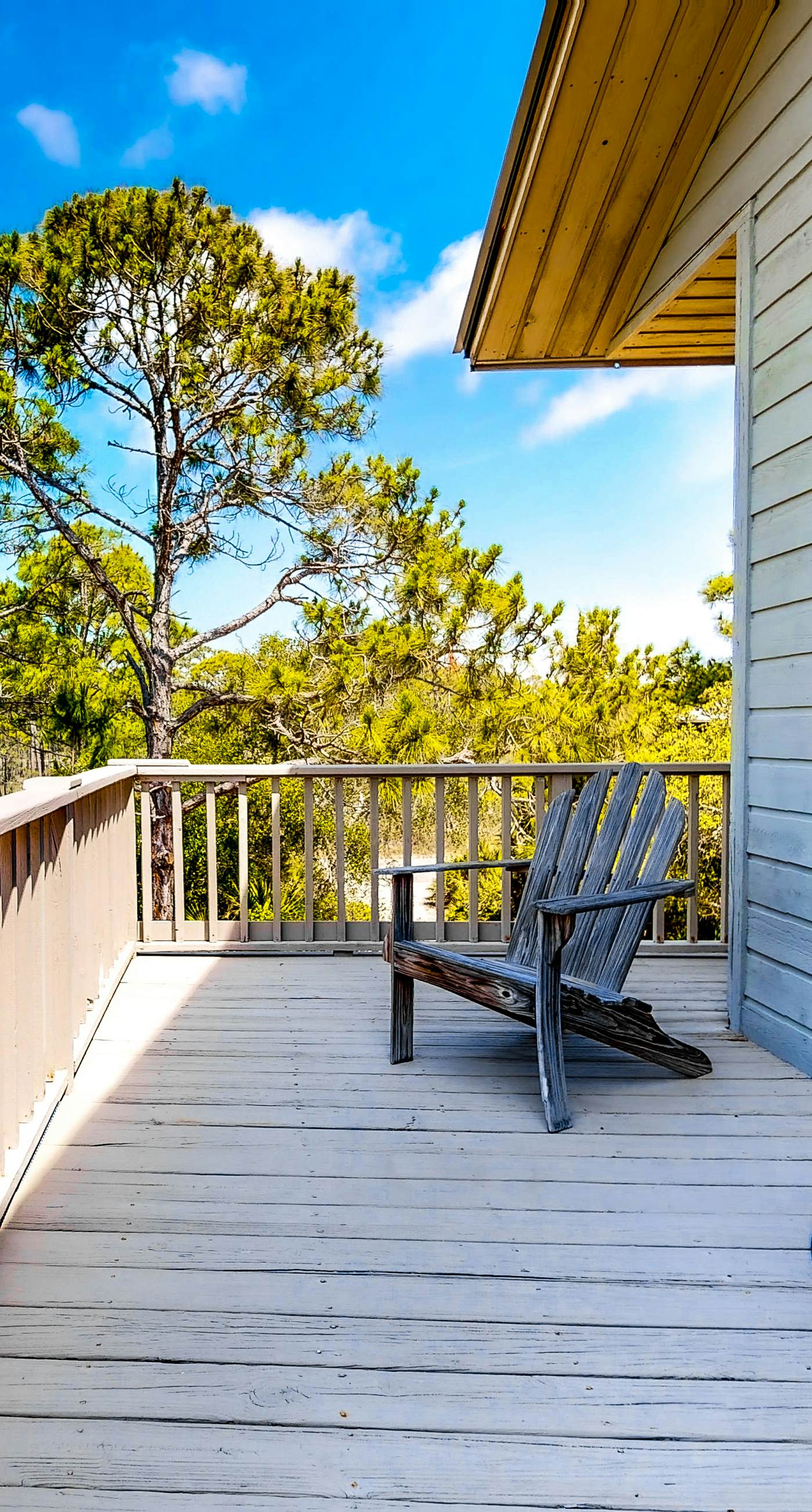 Dog-friendly home near the beach with beach gear, on-site pool & tennis