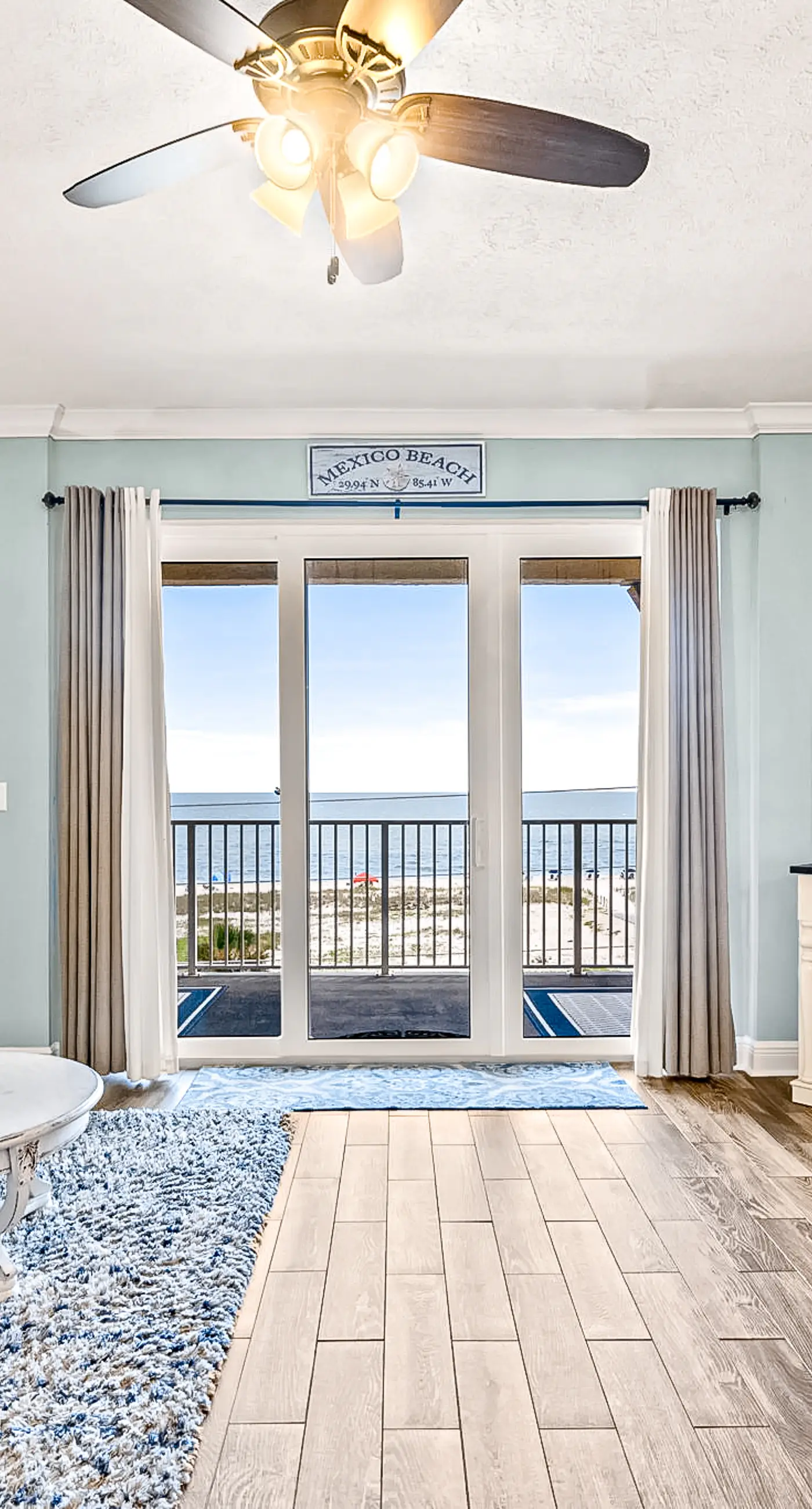 Fourth Floor Condo with Shared Pool, Ocean View, High-Speed WiFi, & Washer/Dryer