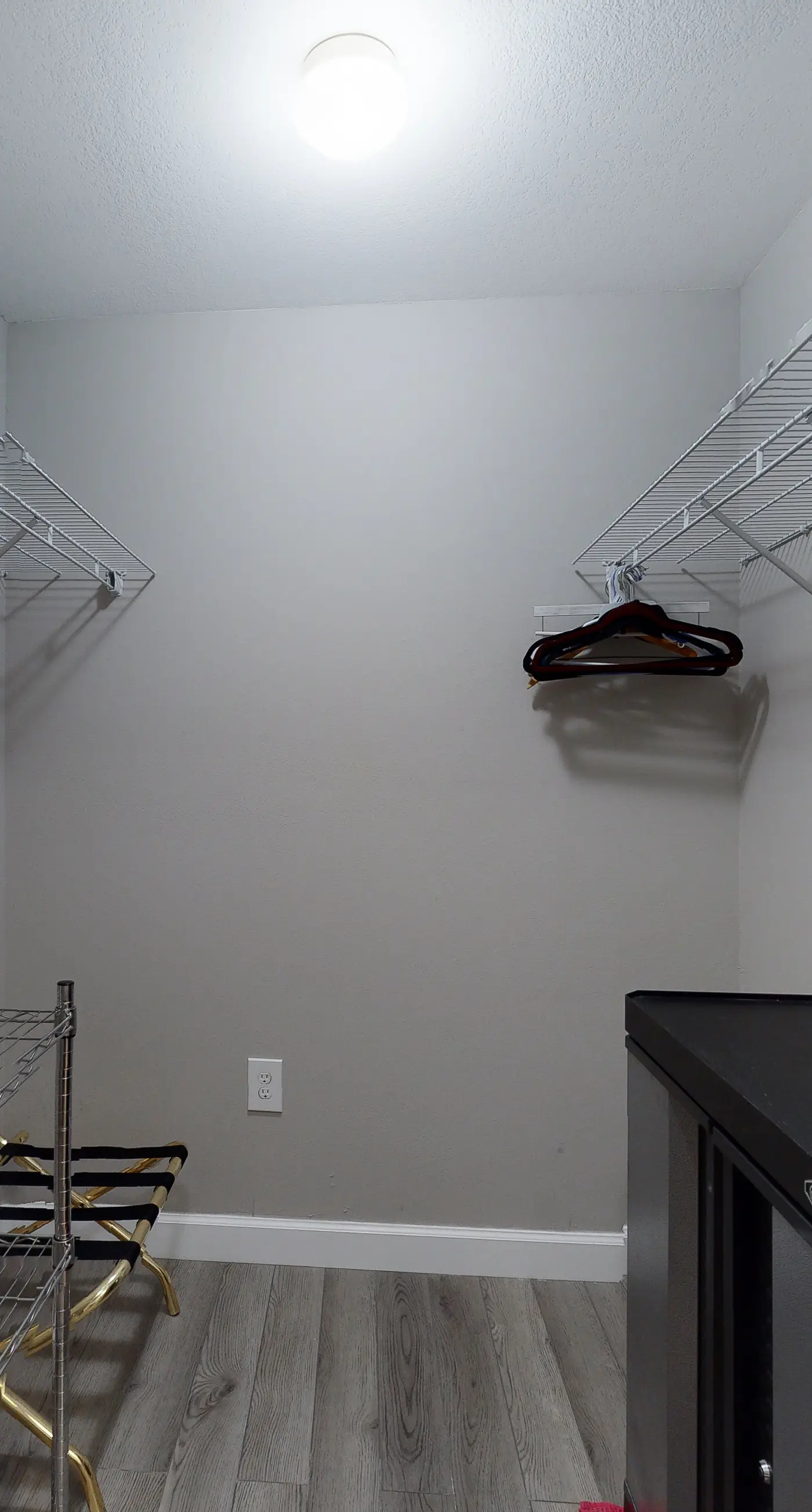 Charming Condo at Waterside with Shared Pool, Hot Tub, Free WiFi, and AC