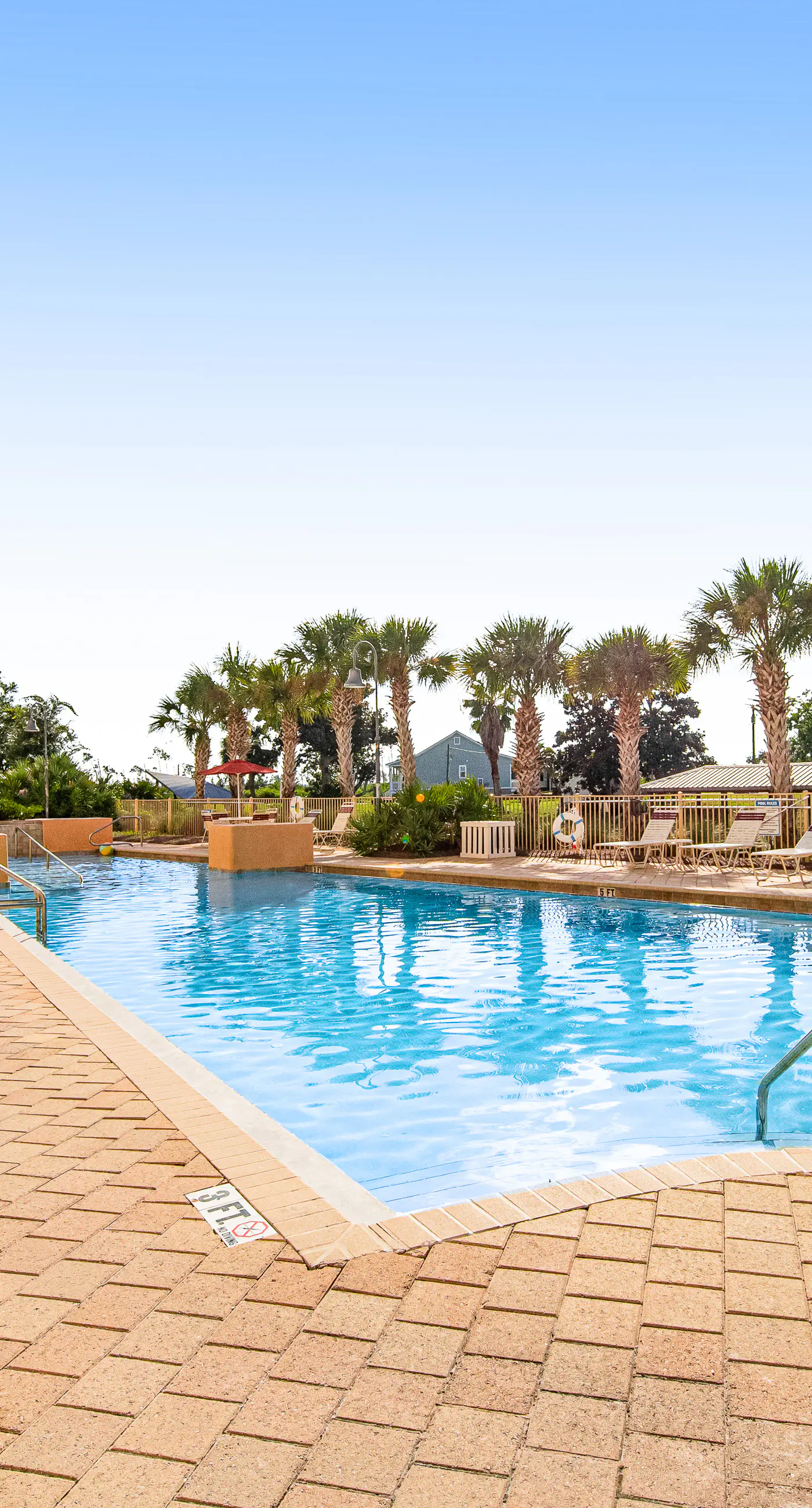 Charming Condo at Waterside with Shared Pool, Hot Tub, Free WiFi, and AC