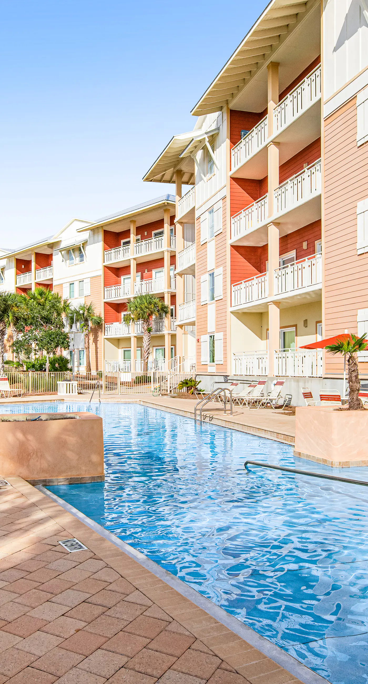 Charming Condo at Waterside with Shared Pool, Hot Tub, Free WiFi, and AC
