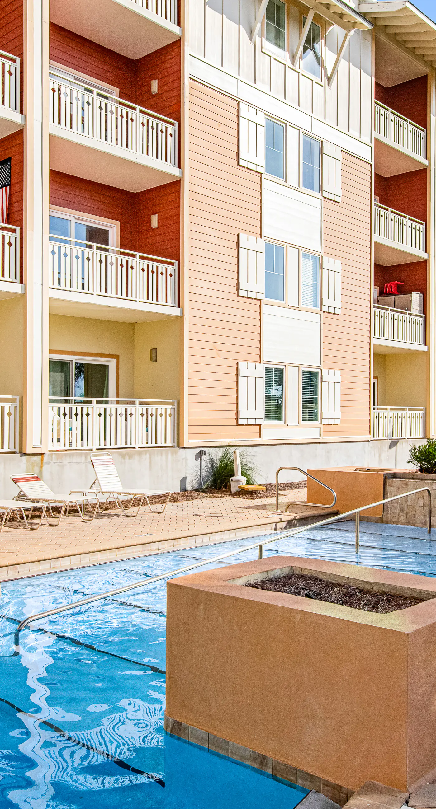 Charming Condo at Waterside with Shared Pool, Hot Tub, Free WiFi, and AC