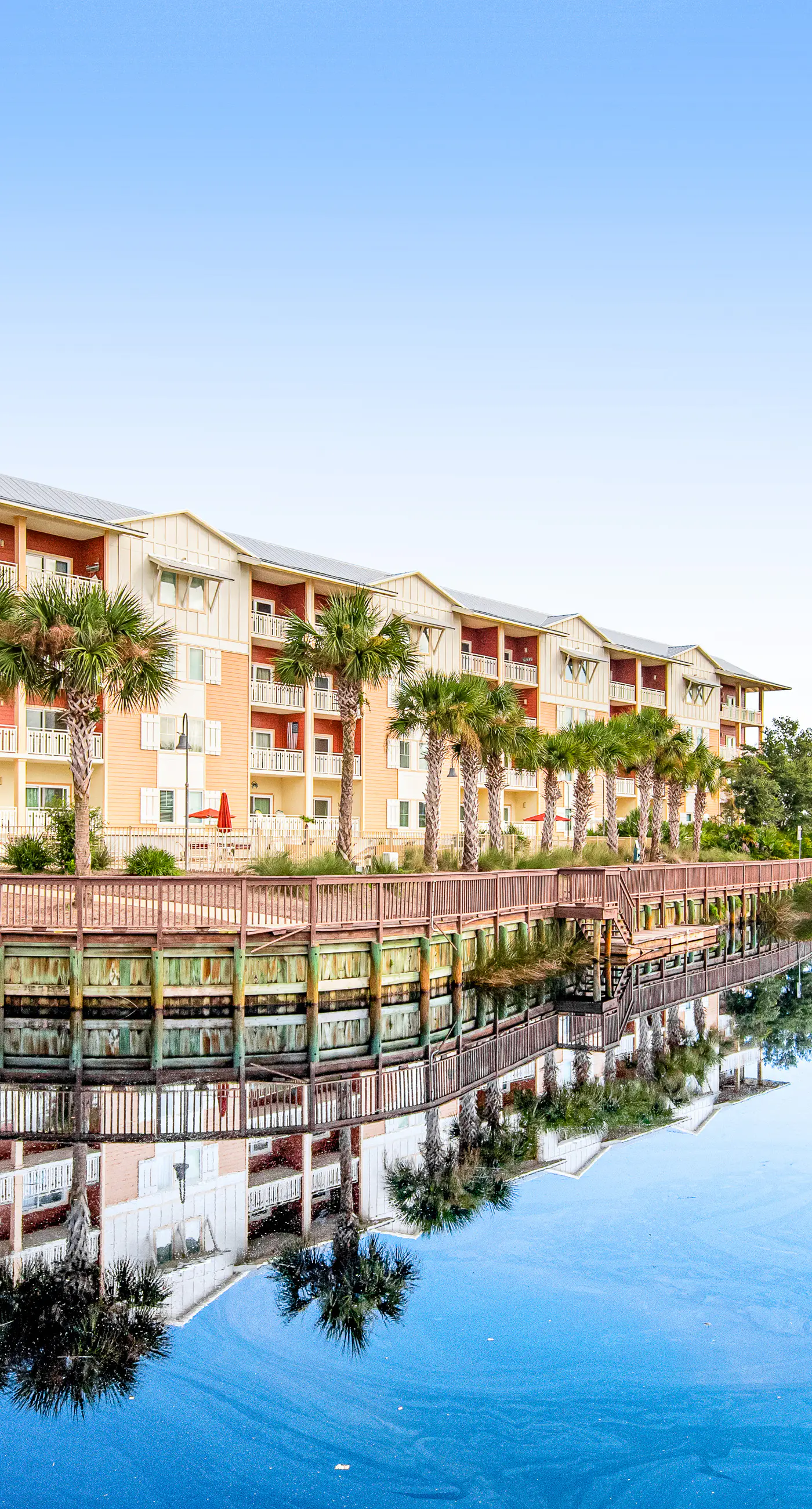 Charming Condo at Waterside with Shared Pool, Hot Tub, Free WiFi, and AC