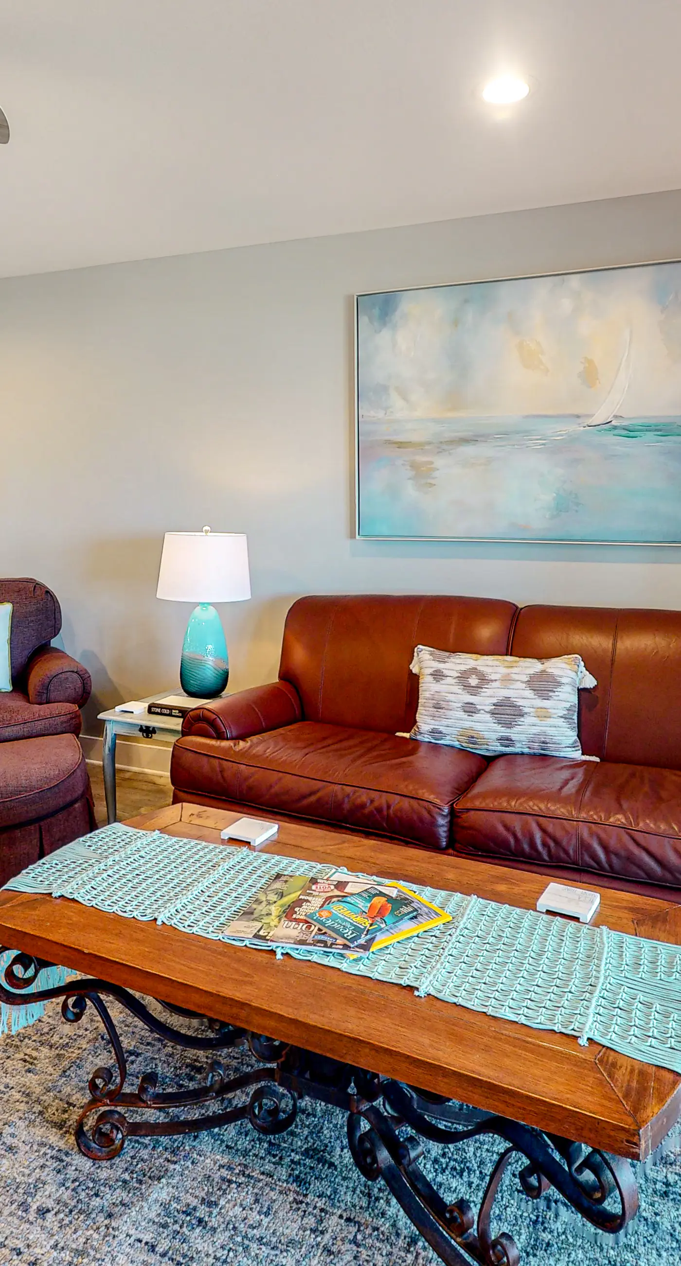 Updated home across from beach with firepit, sunroom, & fast WiFi - snowbirds OK