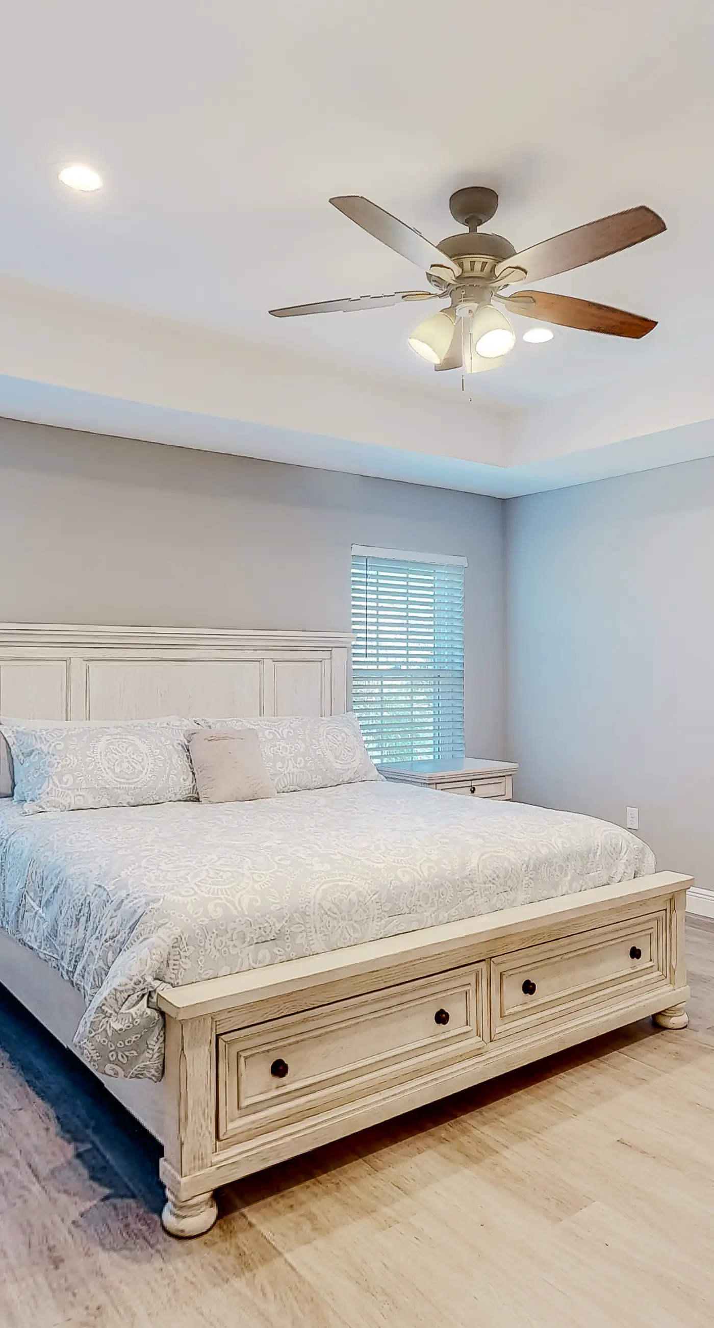 Serene home with grill, patio, deck, & kitchen - snowbird friendly