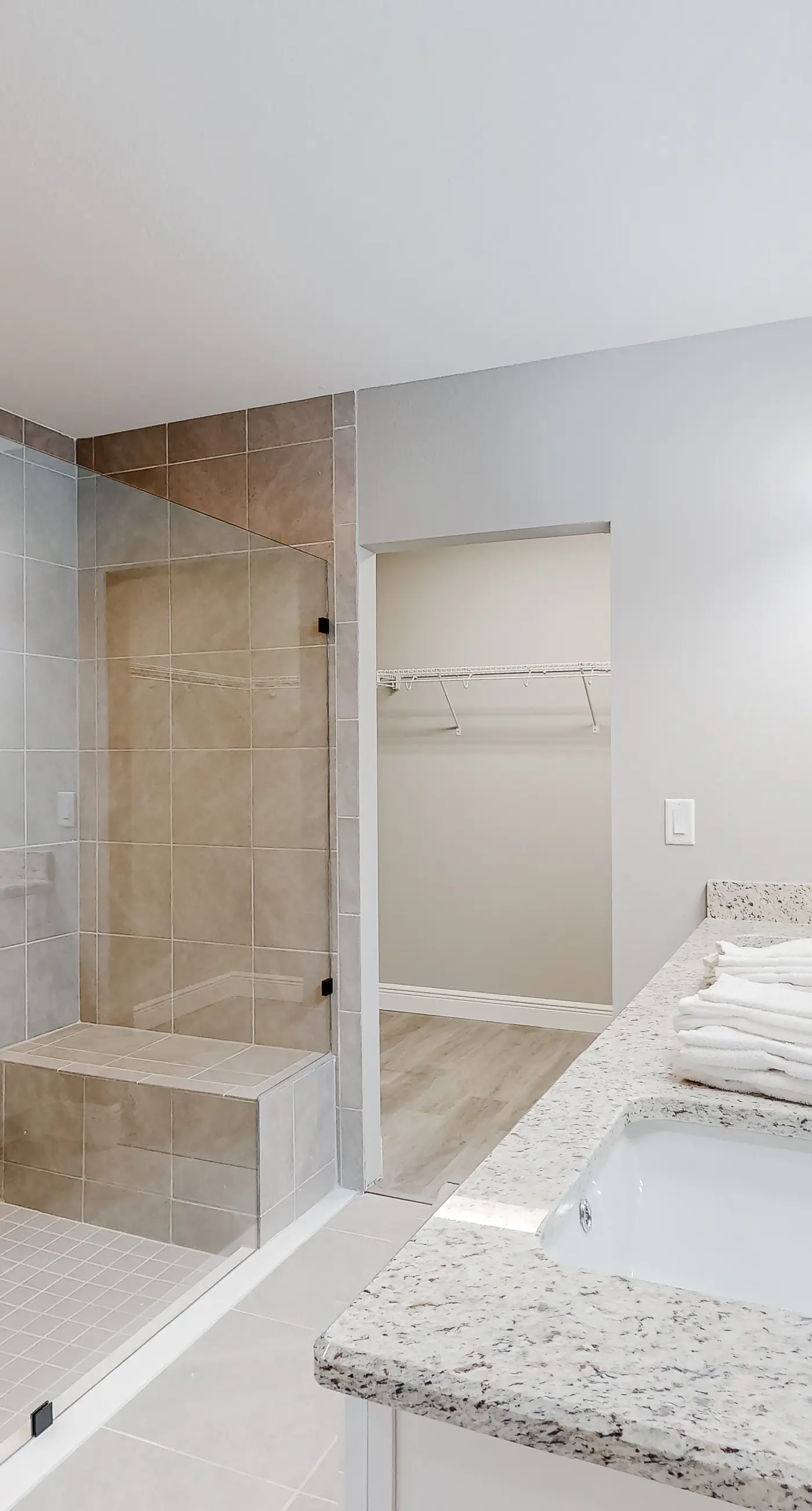 Serene home with grill, patio, deck, & kitchen - snowbird friendly