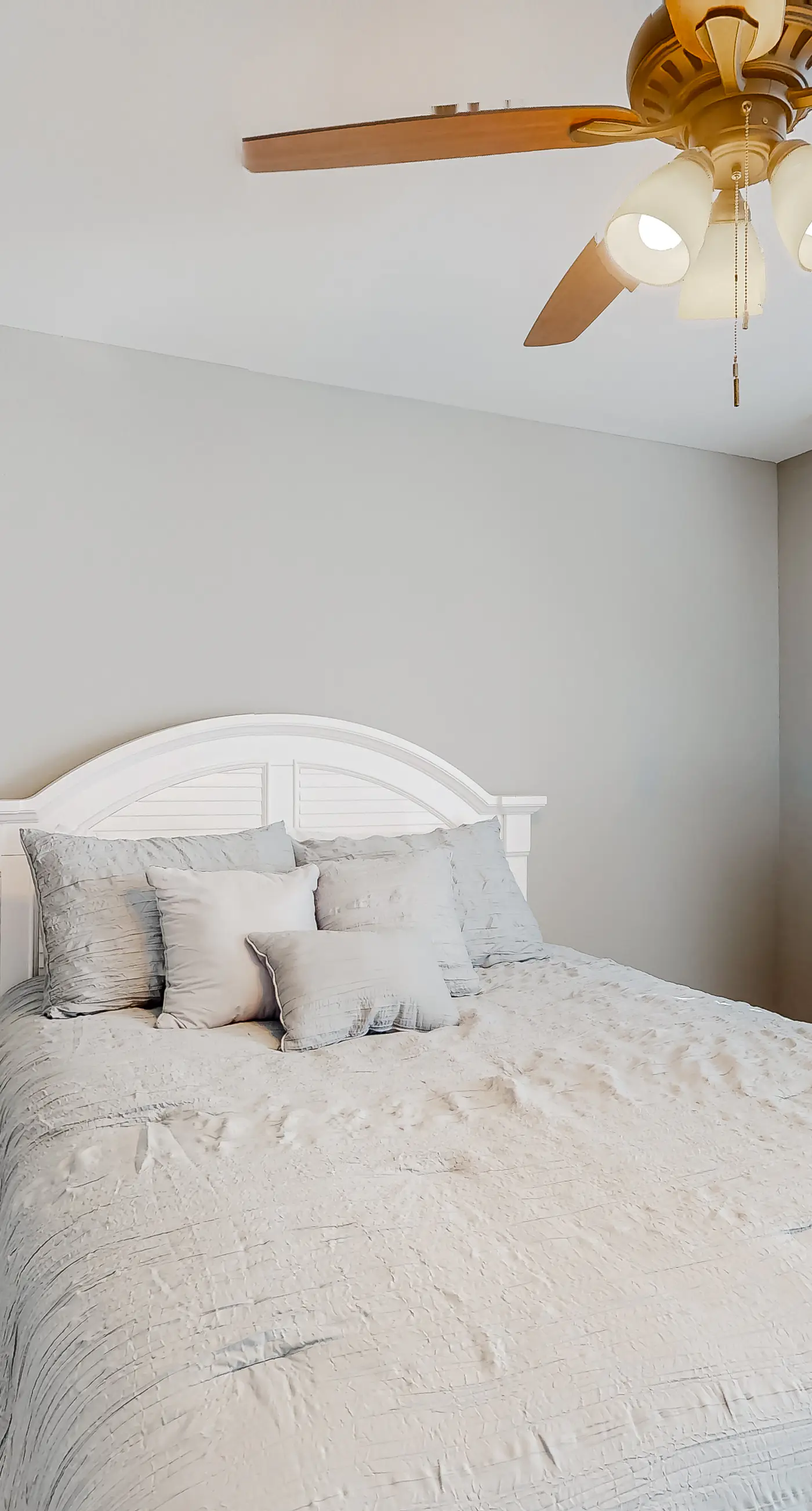 Serene home with grill, patio, deck, & kitchen - snowbird friendly