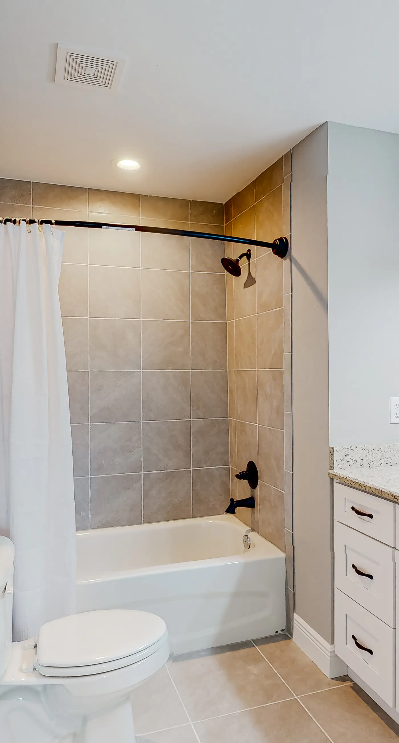 Serene home with grill, patio, deck, & kitchen - snowbird friendly