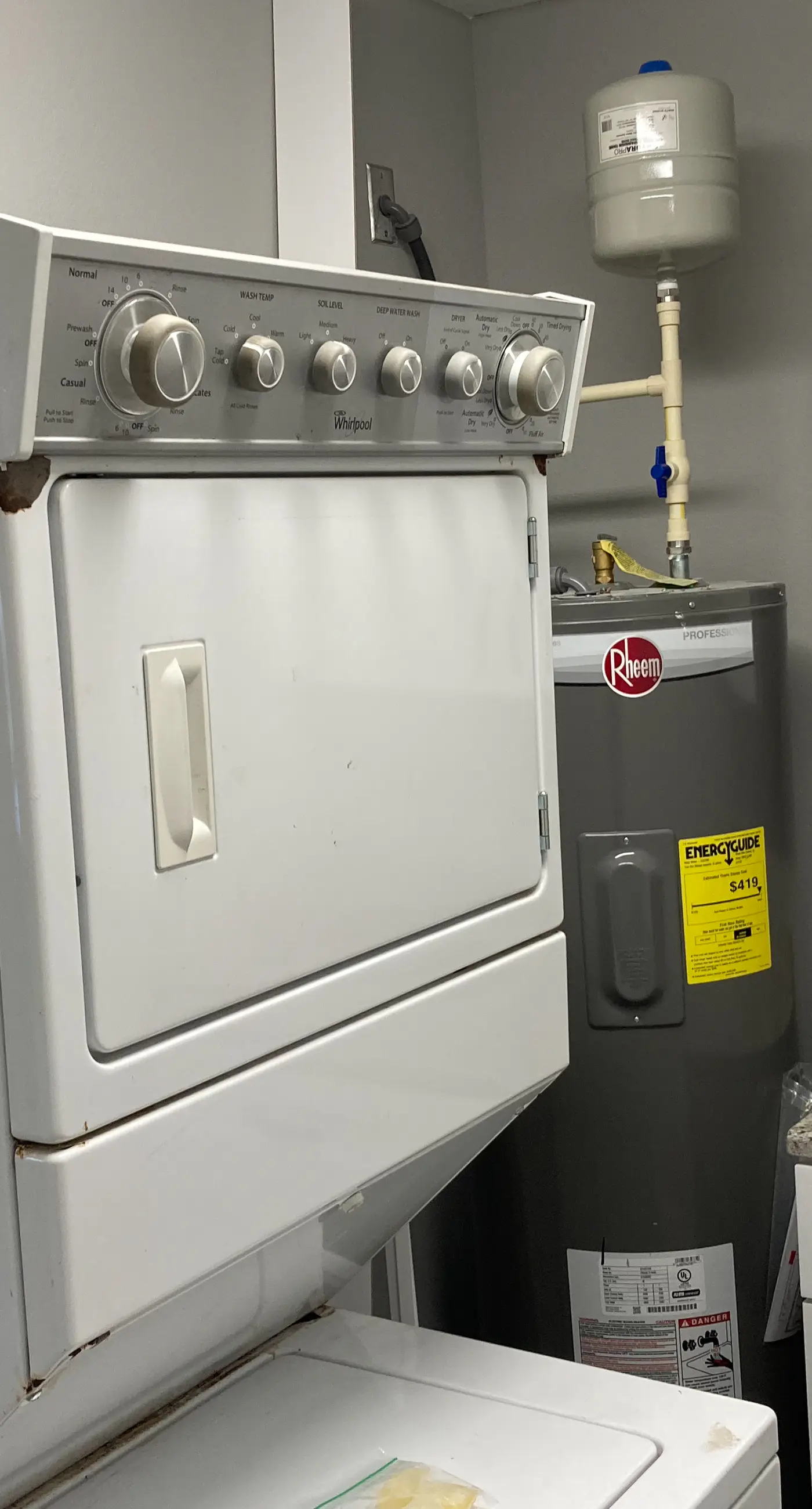 Serene home with grill, patio, deck, & kitchen - snowbird friendly