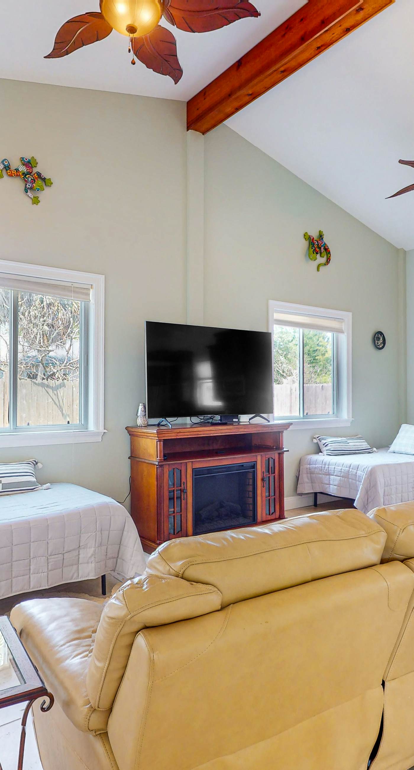 Dog-friendly cottage near the beach with patio, grill, washer/dryer, partial AC