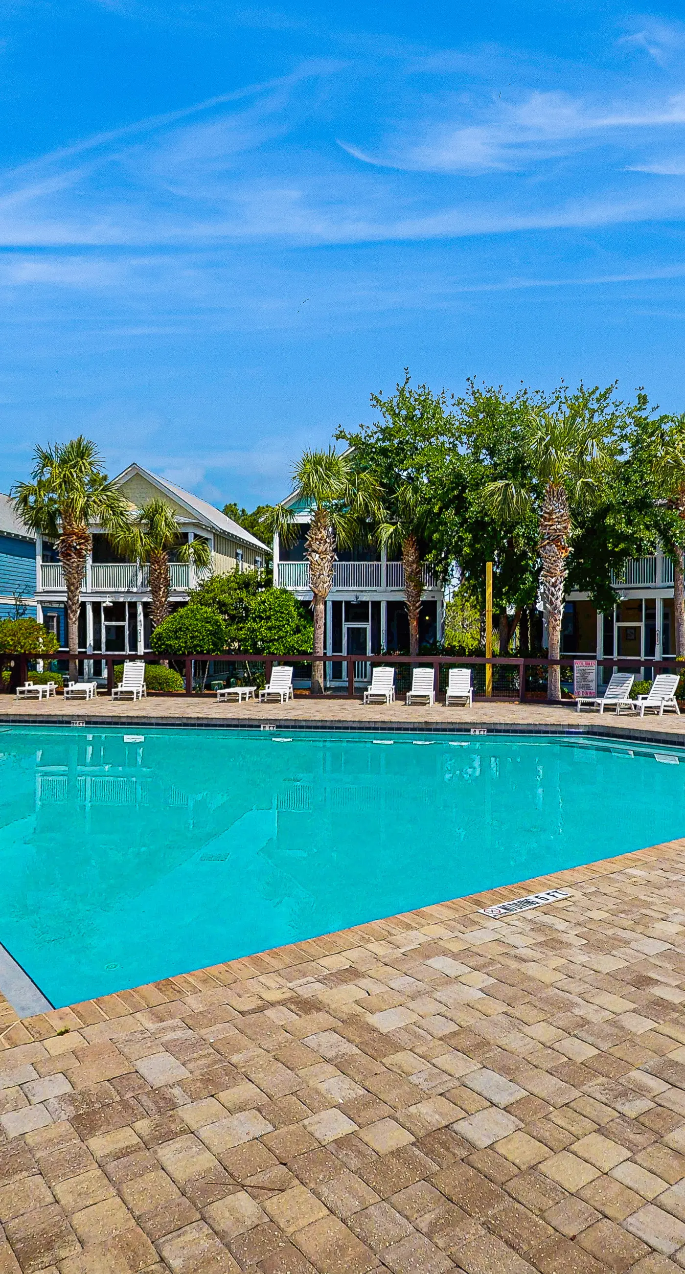 Welcoming Cottage with Hot Tub - 1 Mile to Windmark Beach