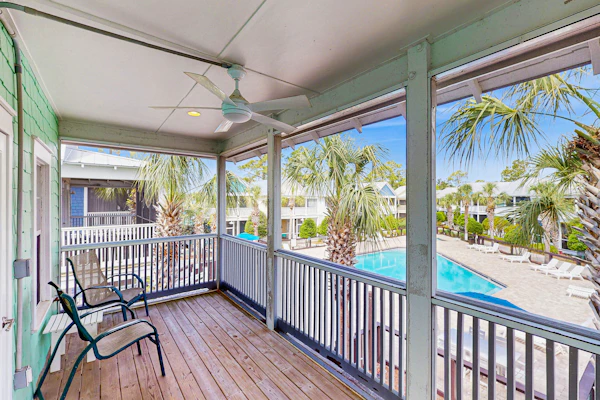 Welcoming Cottage with Hot Tub - 1 Mile to Windmark Beach