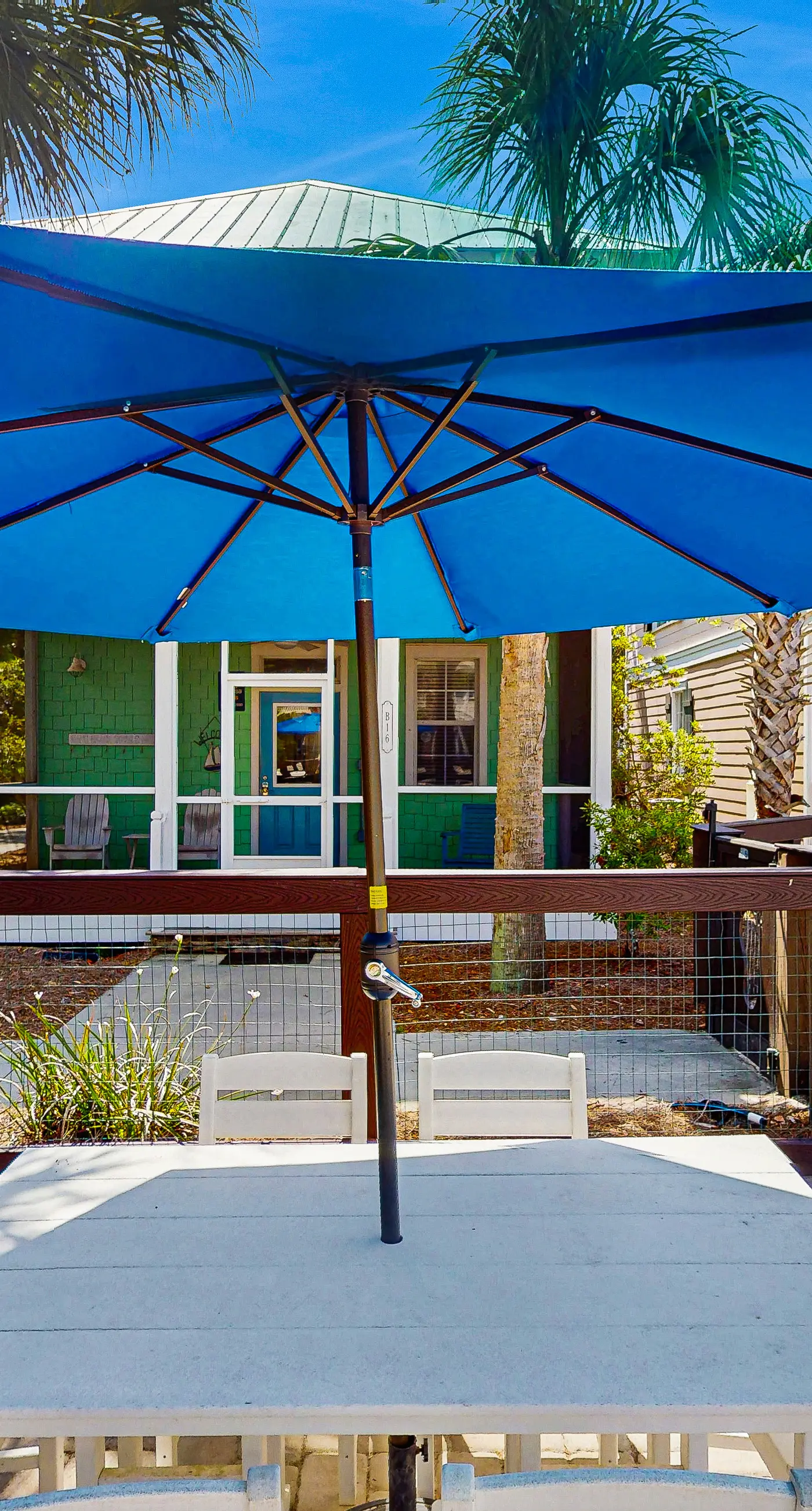 Welcoming Cottage with Hot Tub - 1 Mile to Windmark Beach