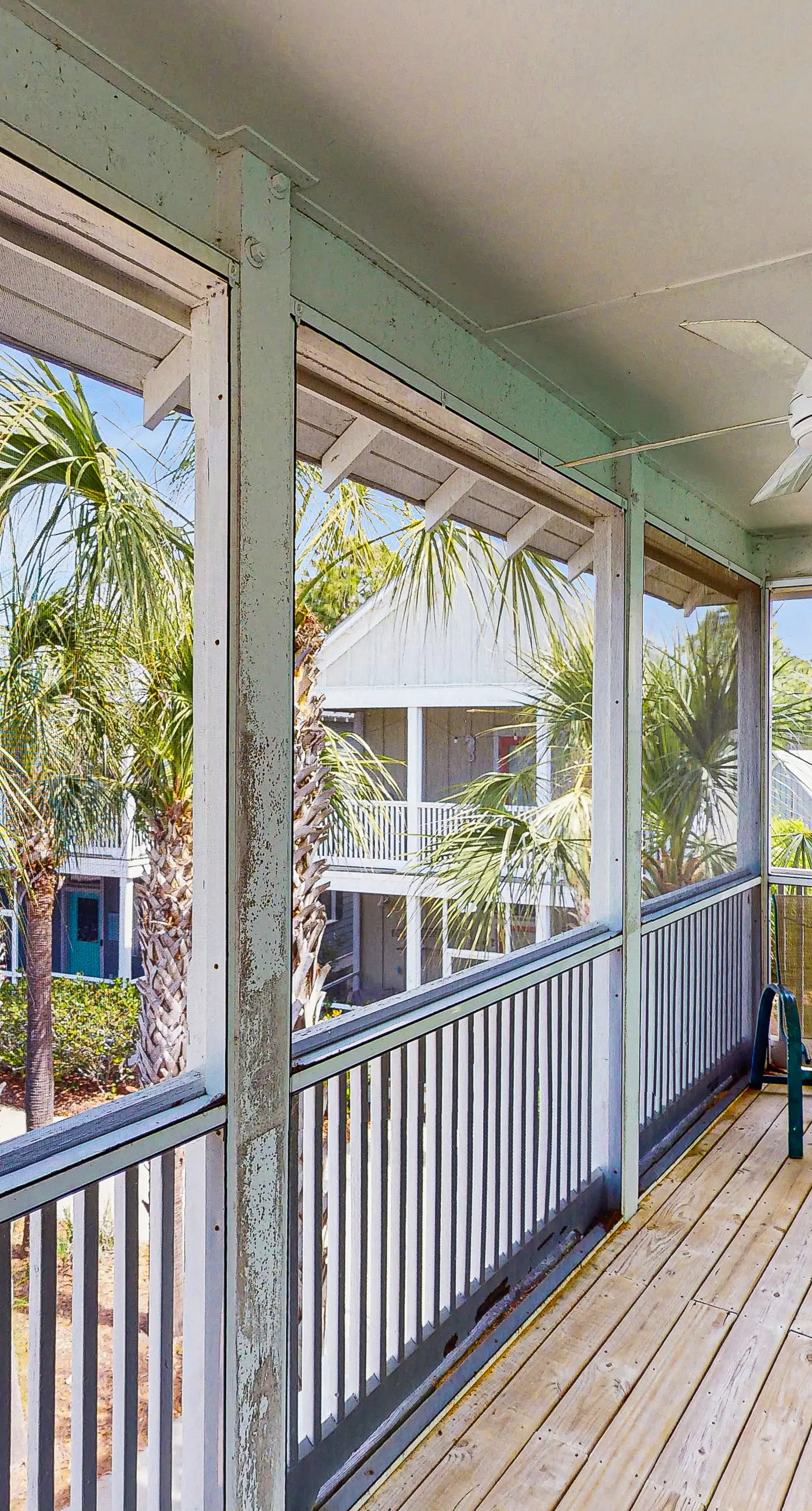 Welcoming Cottage with Hot Tub - 1 Mile to Windmark Beach