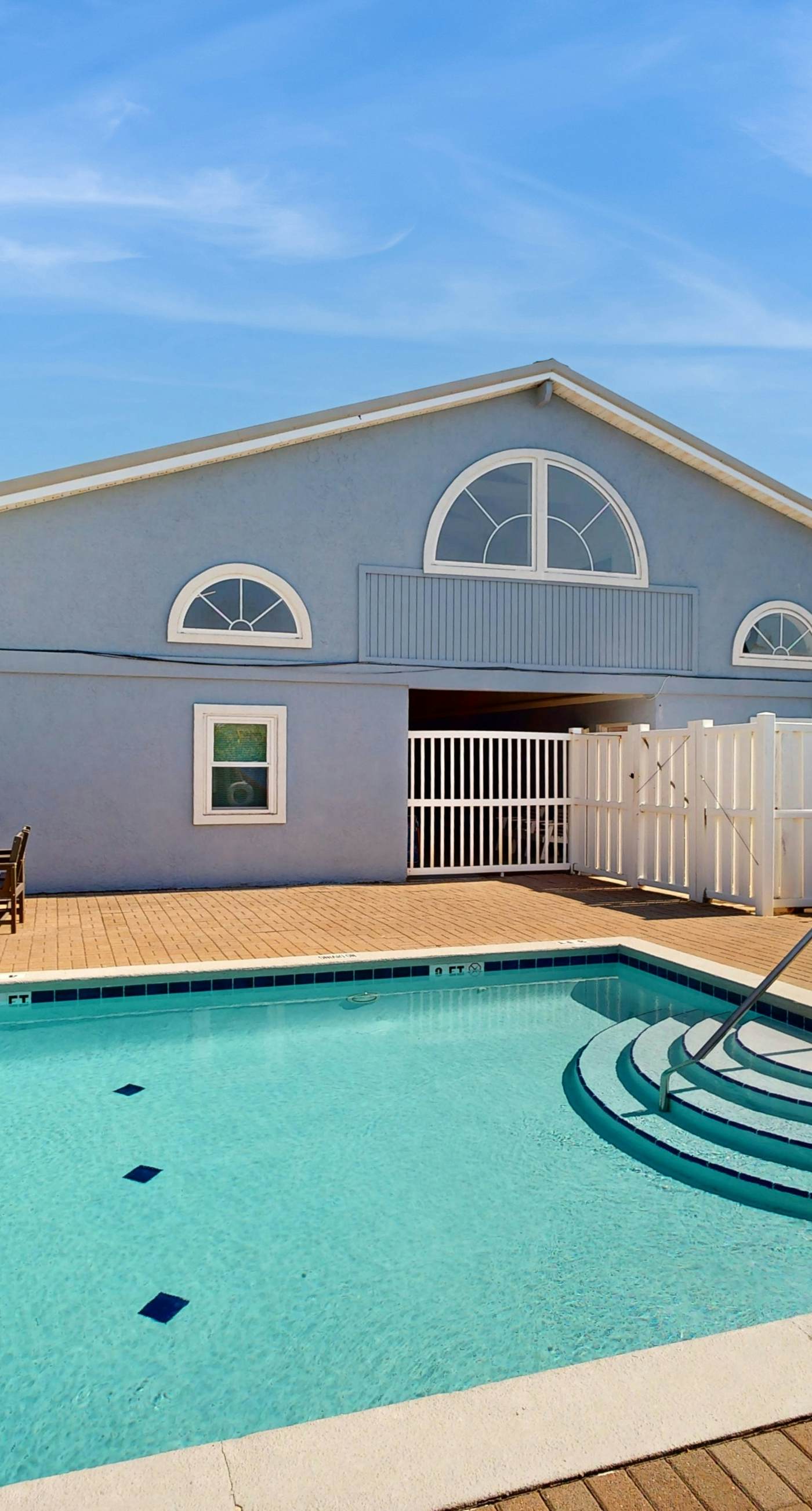 Classic Beach Condo with a Shared Pool, Loft, & Grill - Walk to the Beach