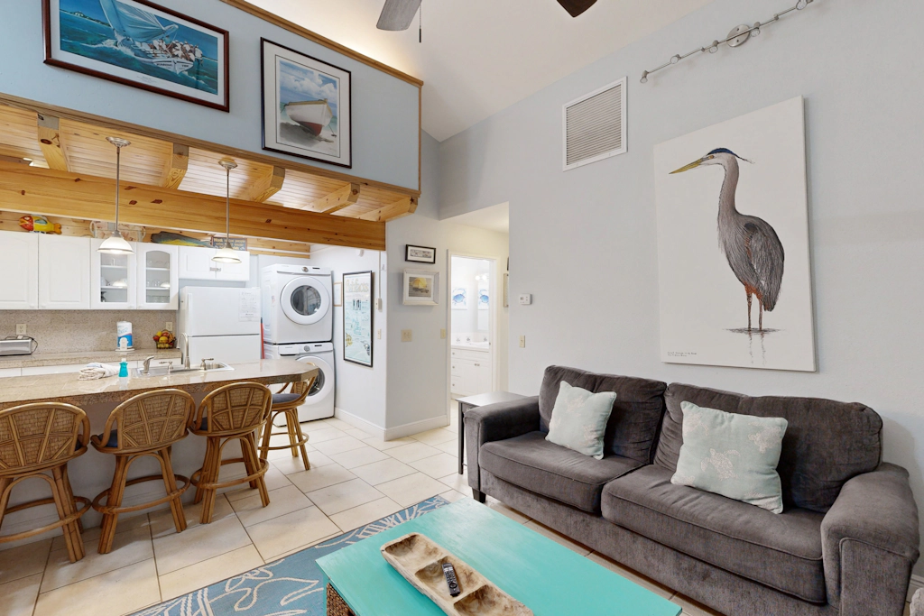 Classic Beach Condo with a Shared Pool, Loft, & Grill - Walk to the Beach