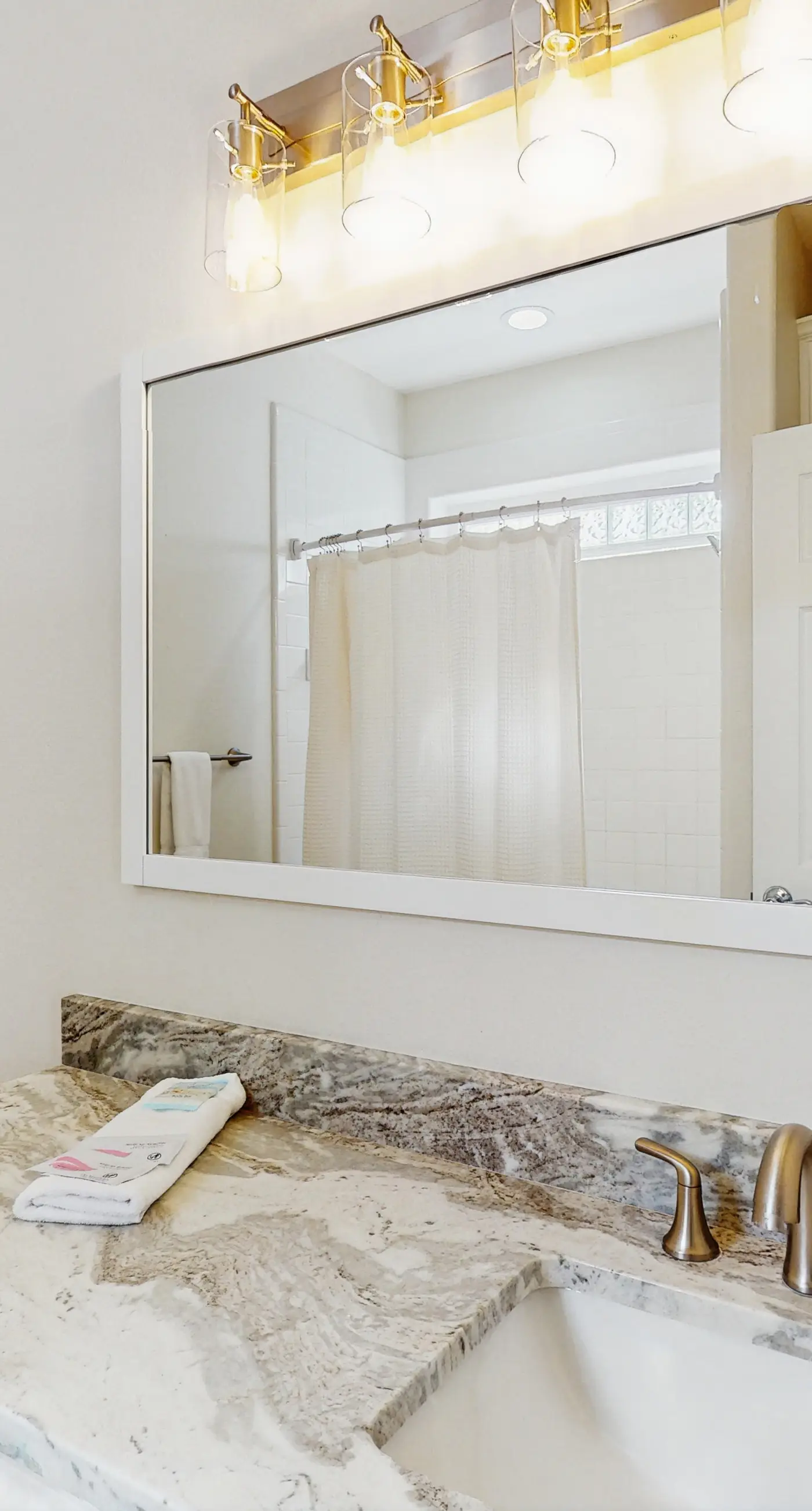 Beachfront home with a pool, game room, deck, grill, washer&dryer & central AC