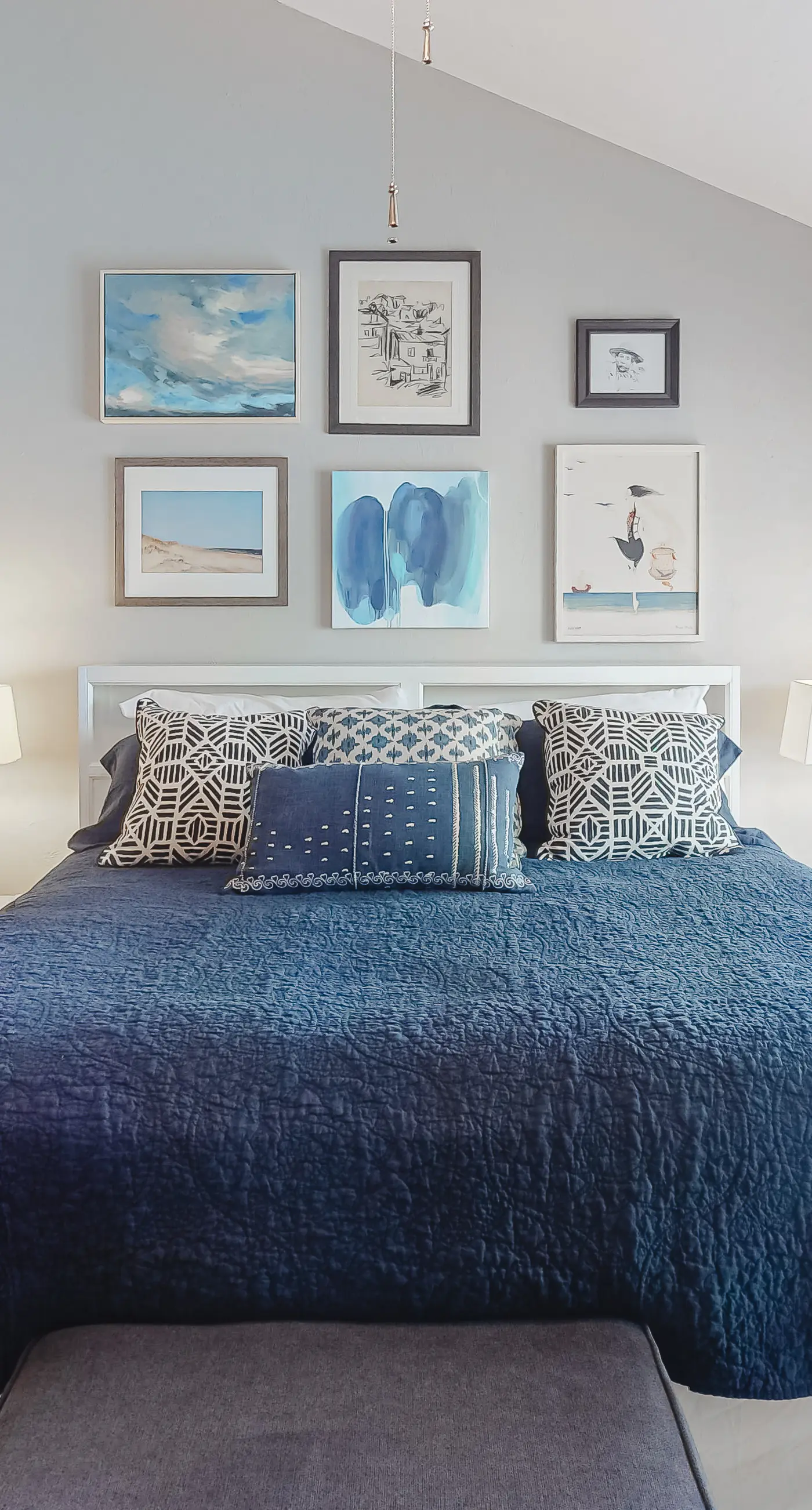 Luxury poolside townhouse with deck, balcony, washer/dryer, on-site pool, grill