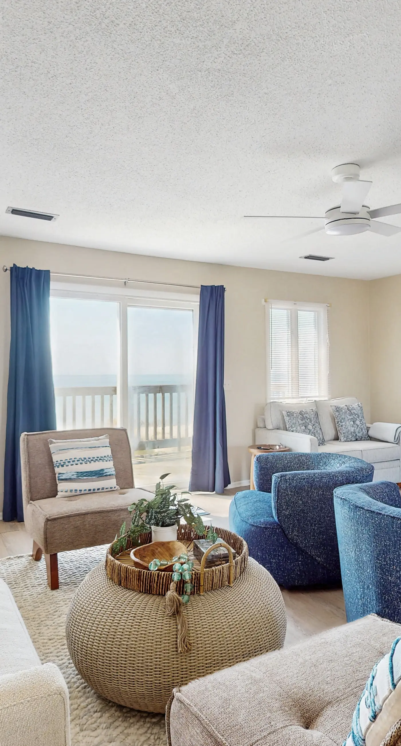 Gorgeous private home with gulf views, dog-friendly & community pool