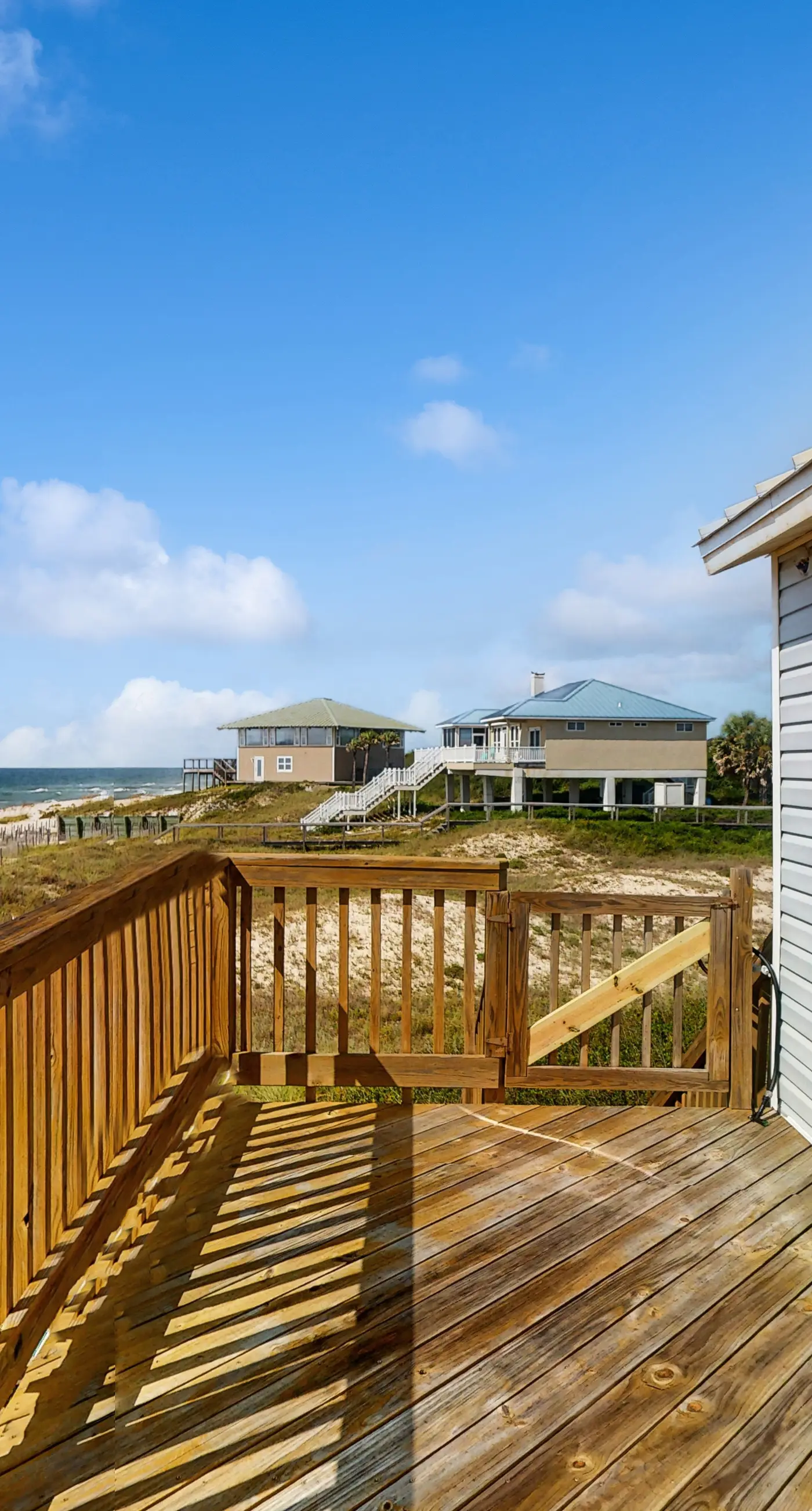 Gorgeous private home with gulf views, dog-friendly & community pool