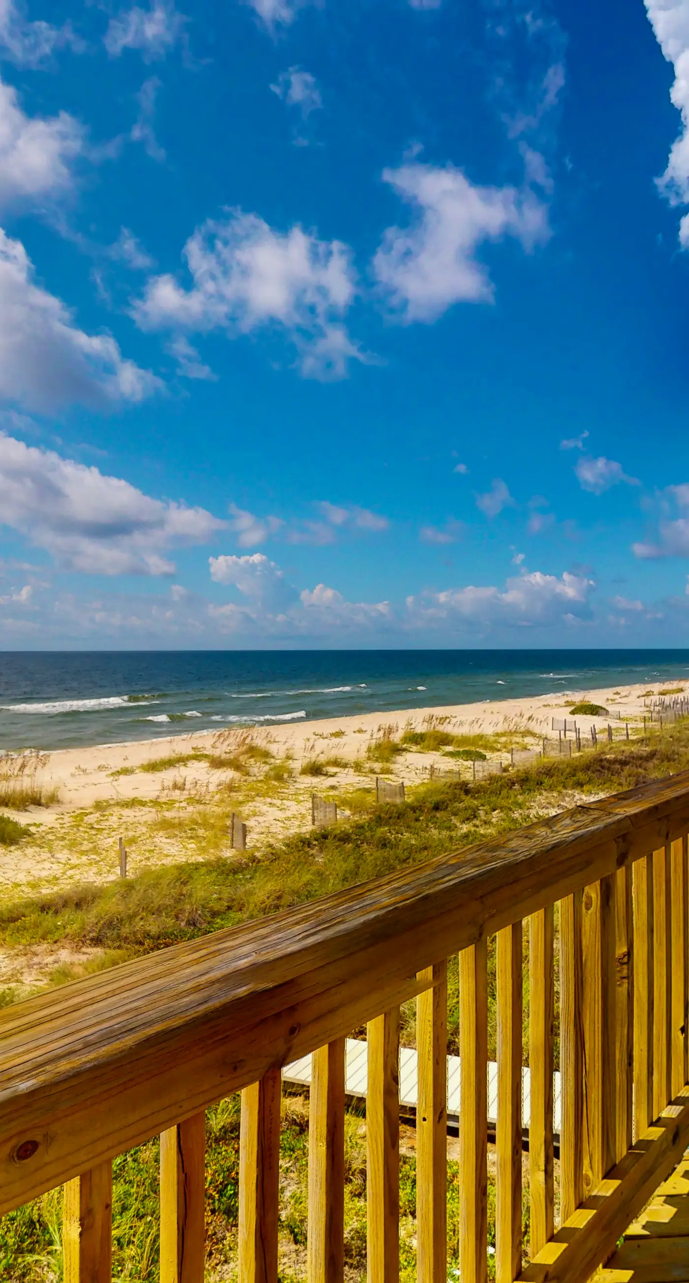 Gorgeous private home with gulf views, dog-friendly & community pool