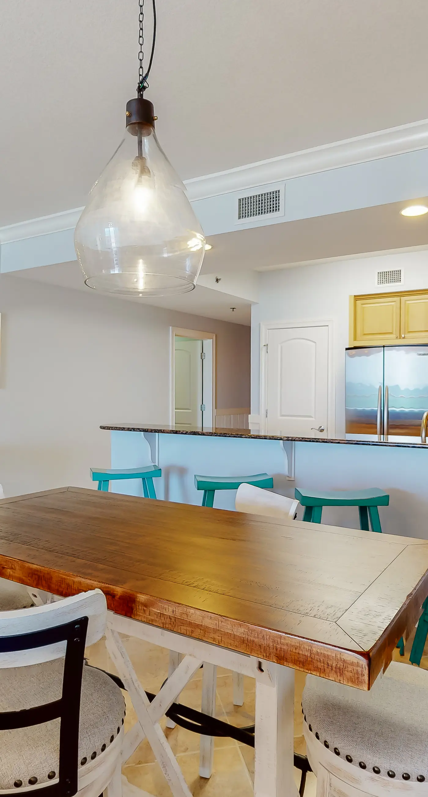 Gulf Front 3BR | 2nd Floor | Pool | Hot Tub | W/D