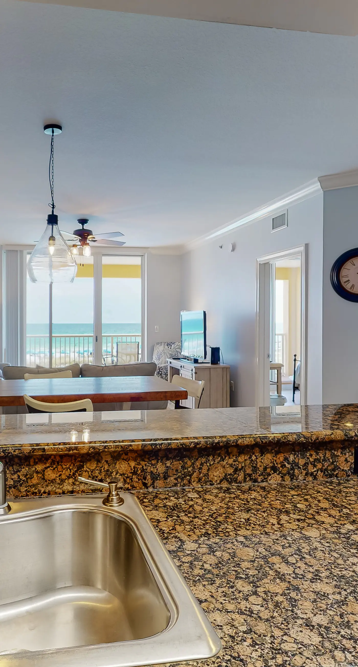 Gulf Front 3BR | 2nd Floor | Pool | Hot Tub | W/D