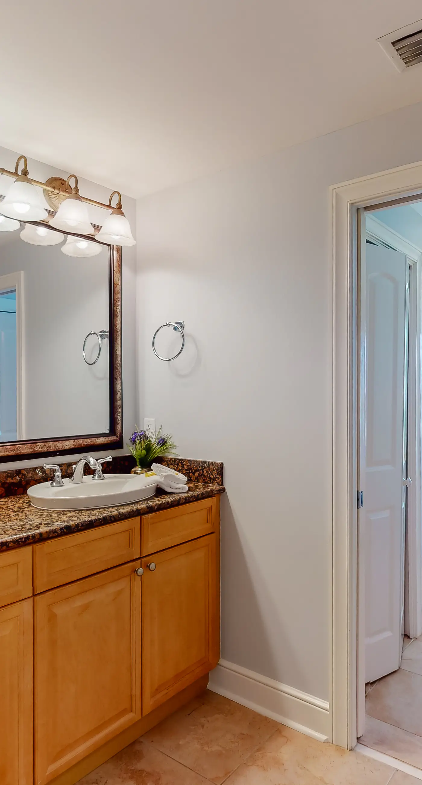 Gulf Front 3BR | 2nd Floor | Pool | Hot Tub | W/D