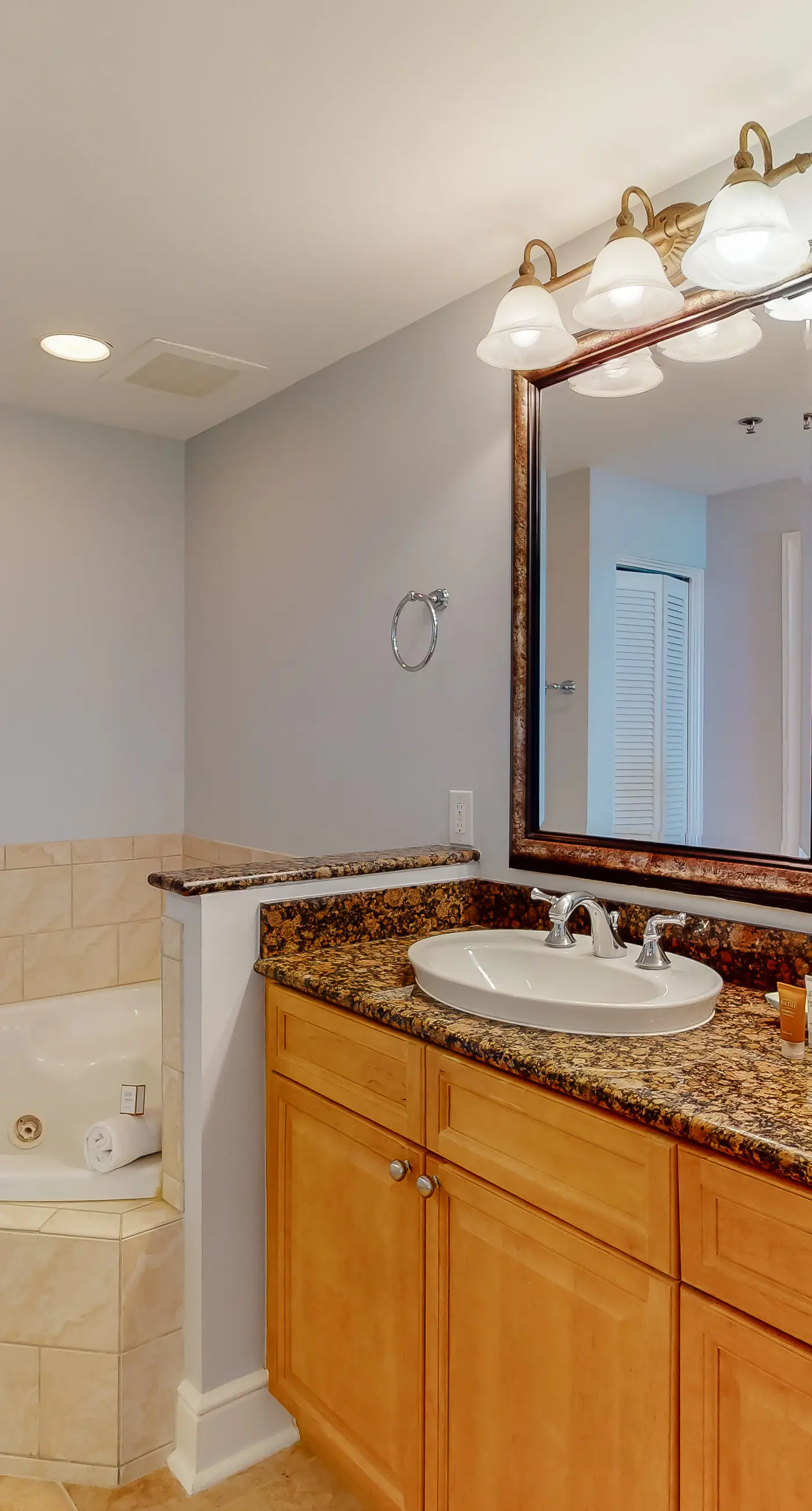 Gulf Front 3BR | 2nd Floor | Pool | Hot Tub | W/D