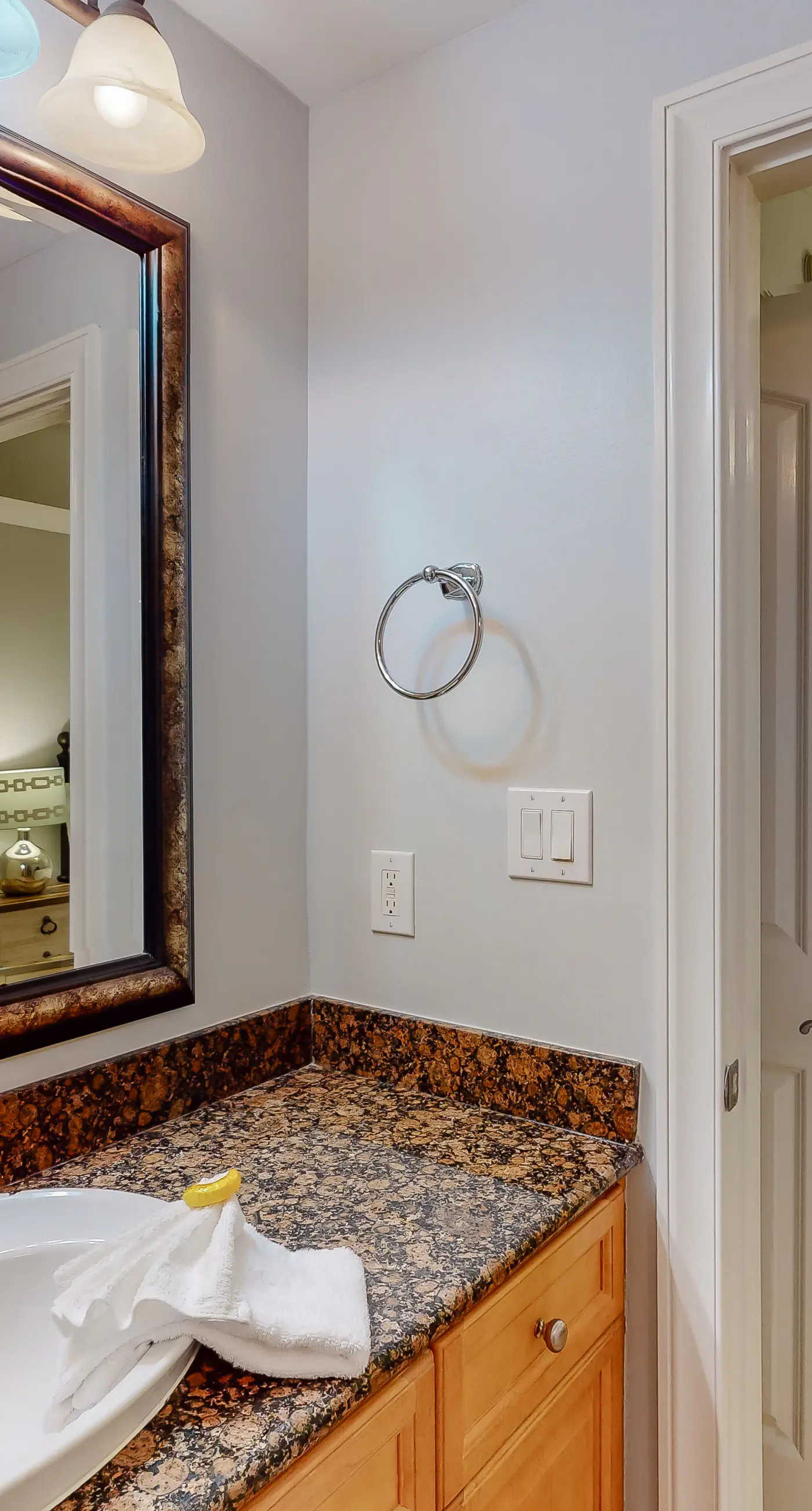 Gulf Front 3BR | 2nd Floor | Pool | Hot Tub | W/D