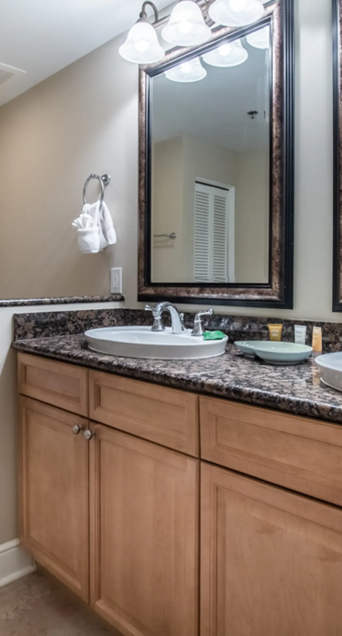 Gulf Front 3BR | 2nd Floor | Pool | Hot Tub | W/D