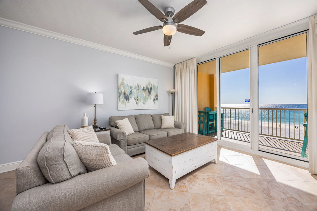 5th Floor Condo with Pools Onsite, Nearby Activities, Shops, Restaurants