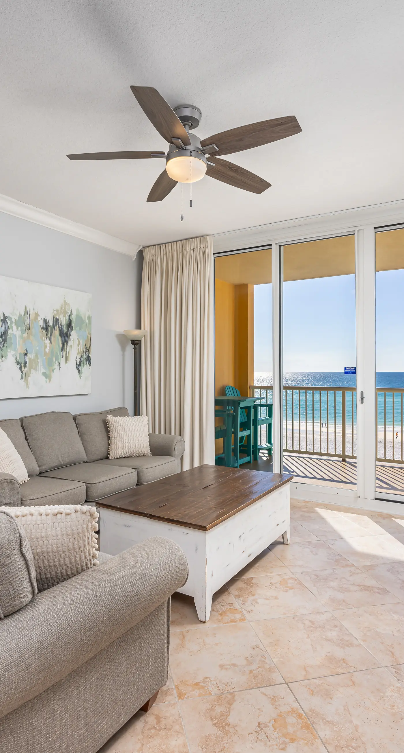5th Floor Condo with Pools Onsite, Nearby Activities, Shops, Restaurants