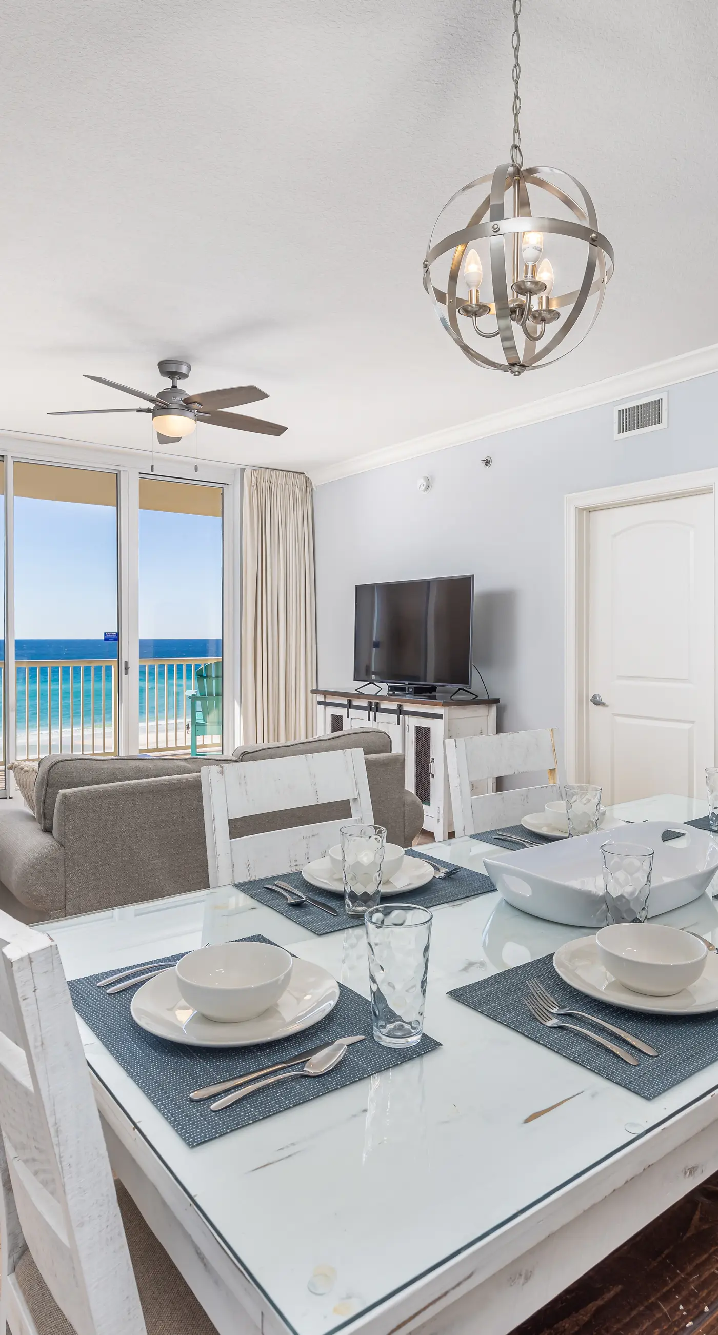 5th Floor Condo with Pools Onsite, Nearby Activities, Shops, Restaurants