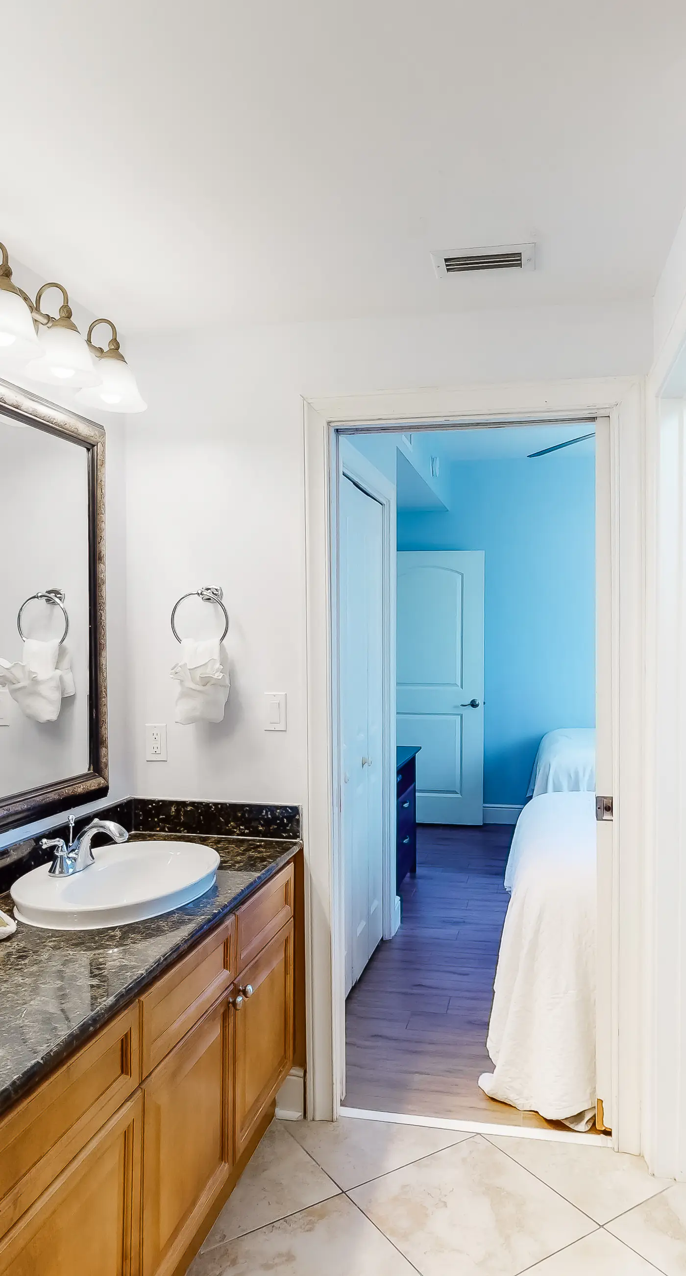 Floor Condo Gulf Front, Nearby Shopping & Dining Seasonal Beach Service