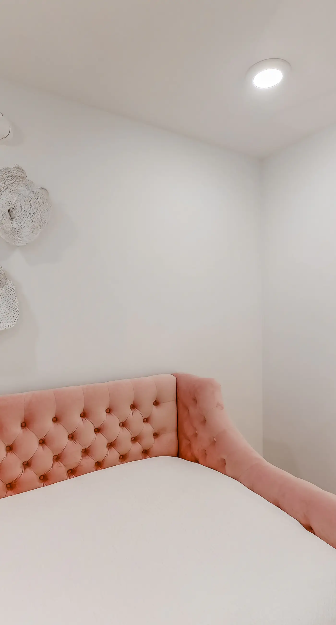 Blu 405 - Fourth floor oceanfront condo with ocean views, private W&D, and central AC