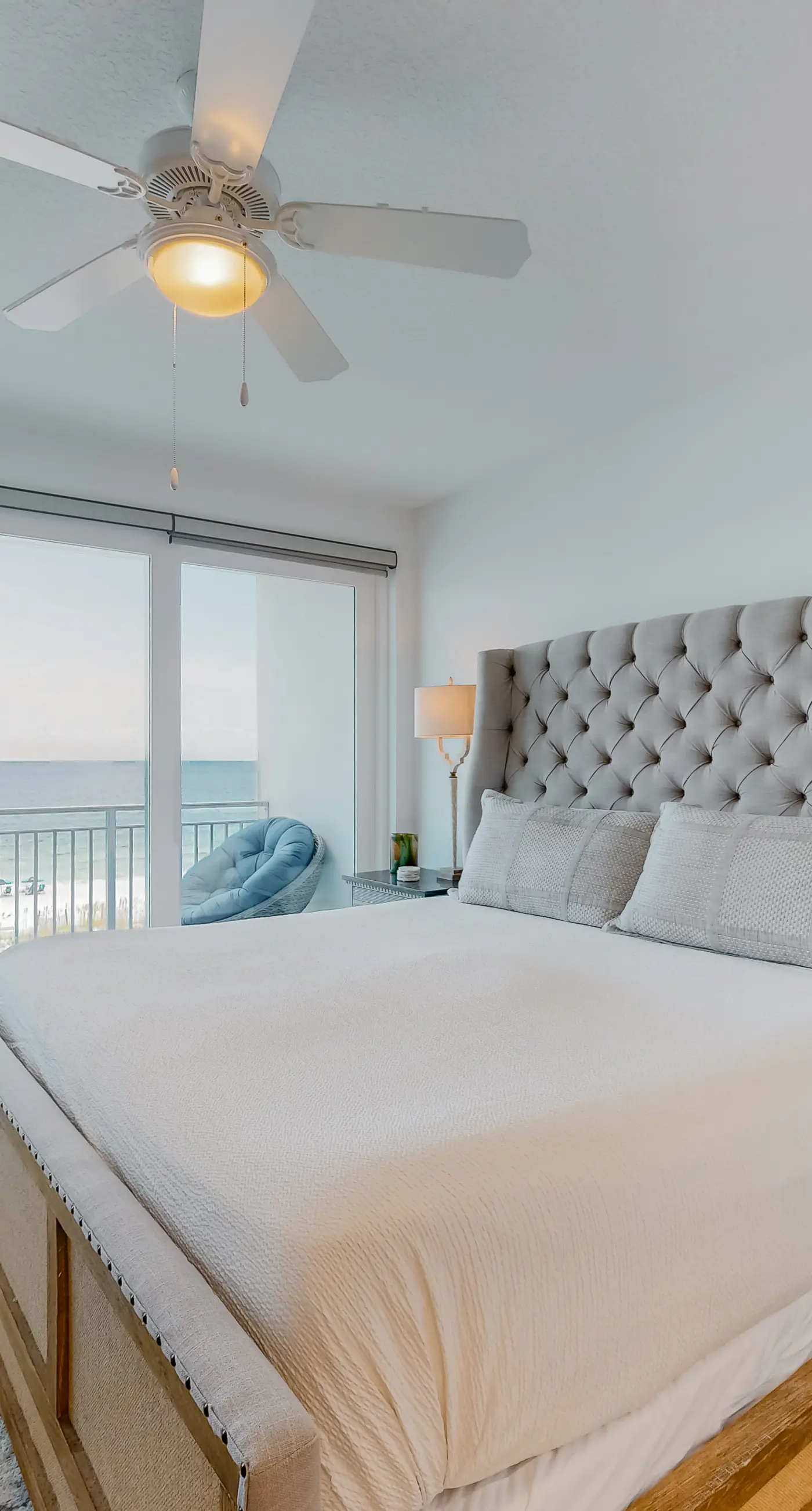 Blu 405 - Fourth floor oceanfront condo with ocean views, private W&D, and central AC