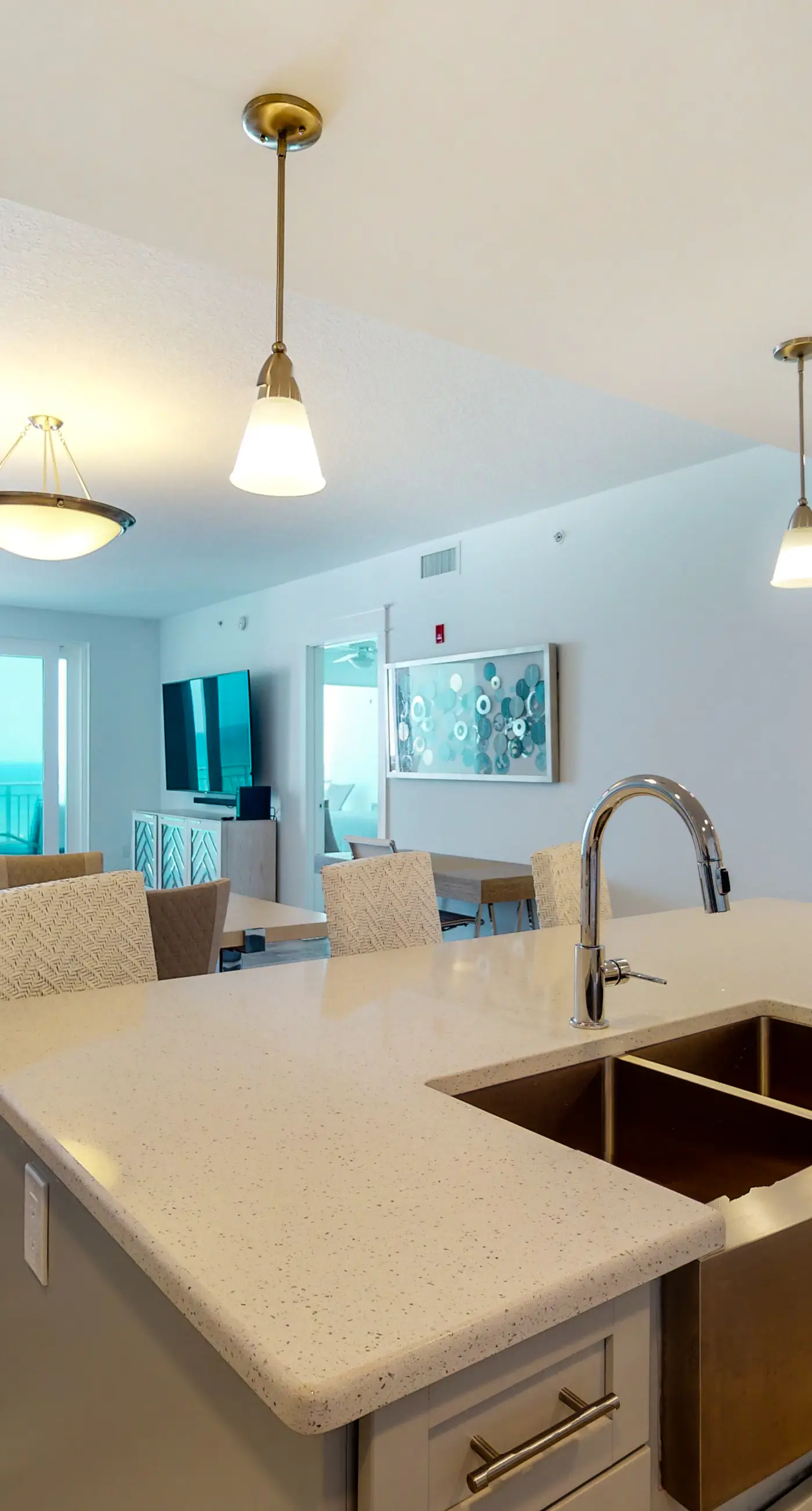 Blu 406 - Gulf-front condo in gated community with pools on site - close to beach